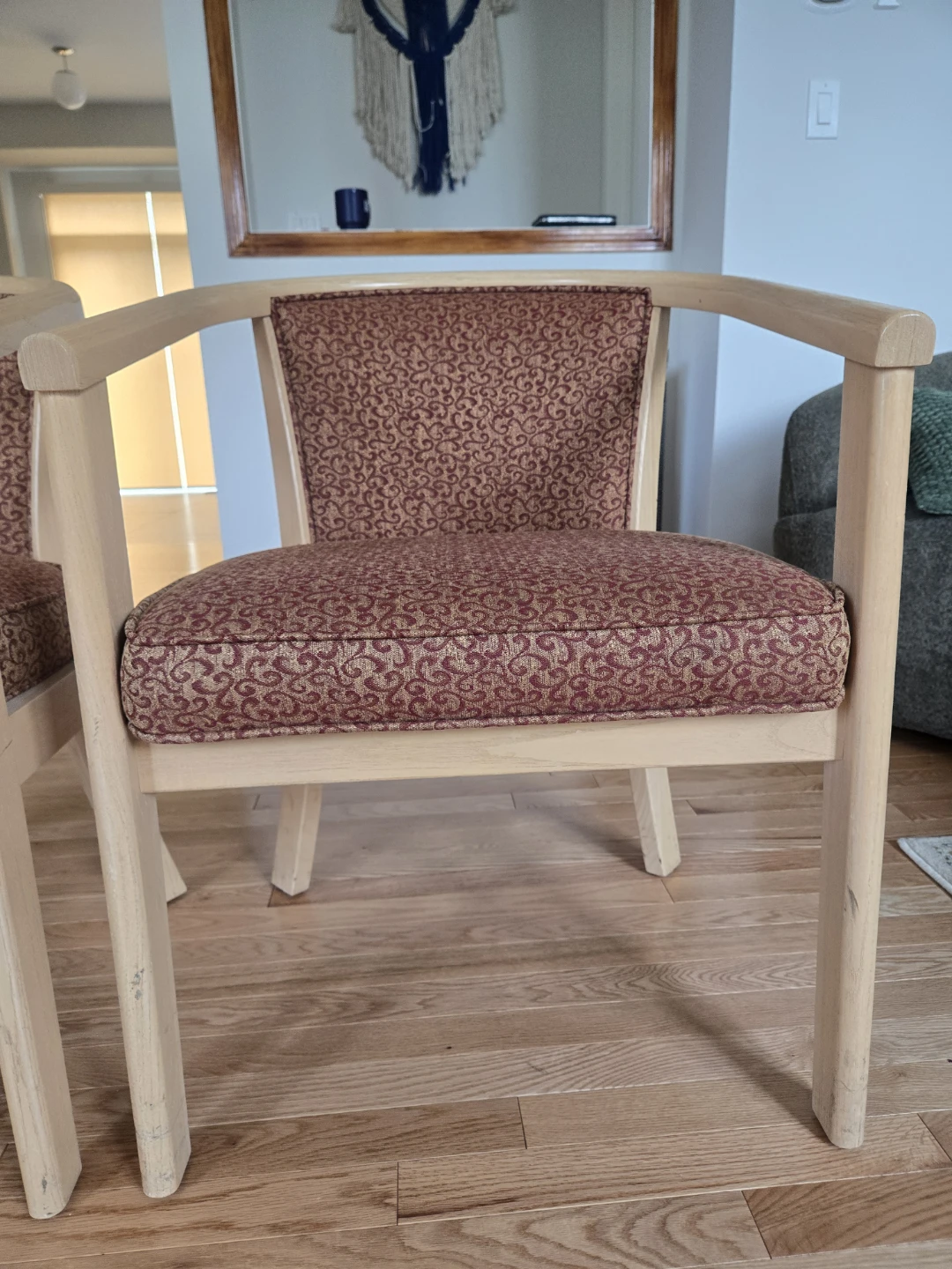 Pair of accent chairs - photo 4