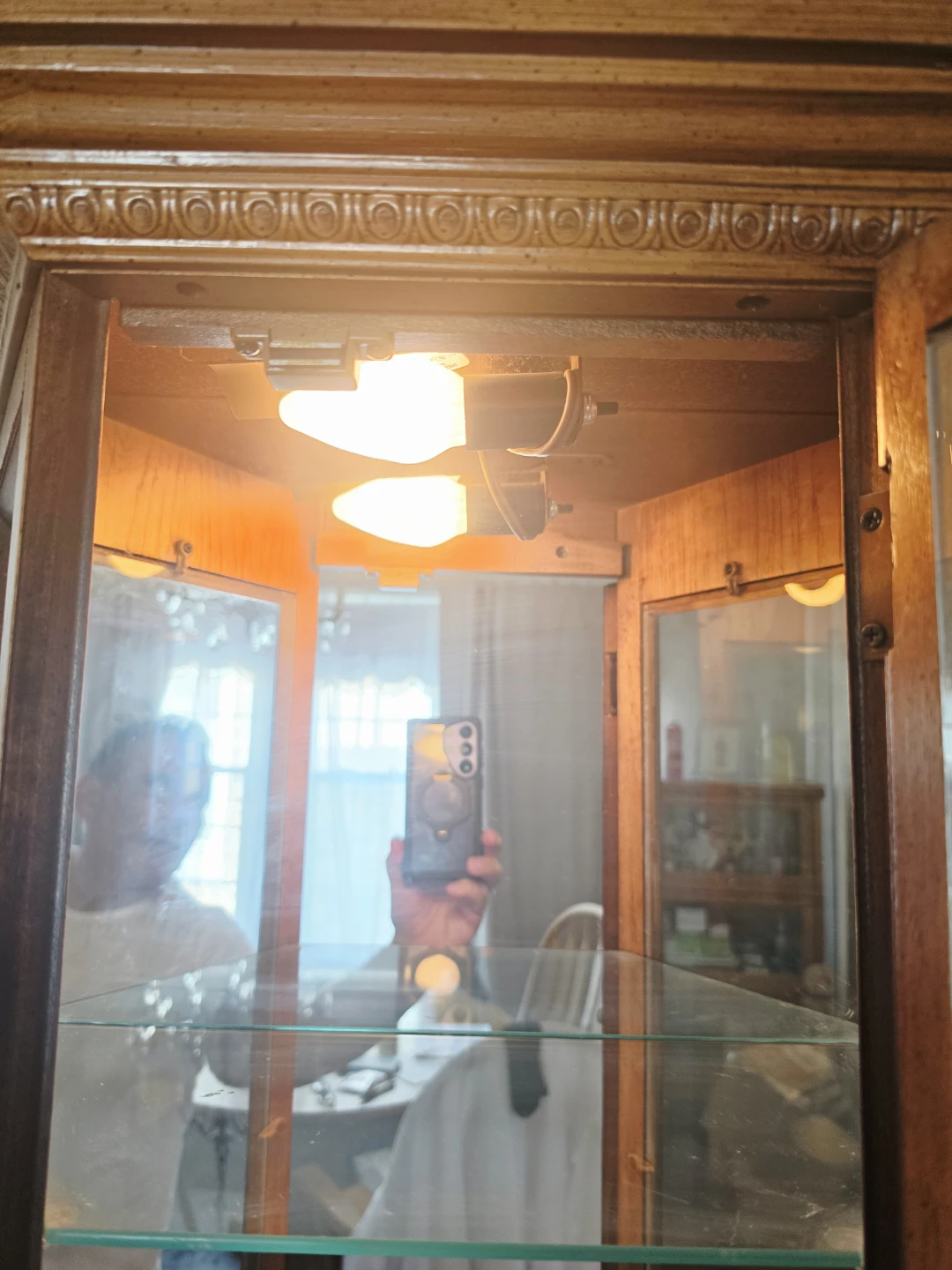 Vintage Curio Cabinet with Glass Shelves and Light - photo 3
