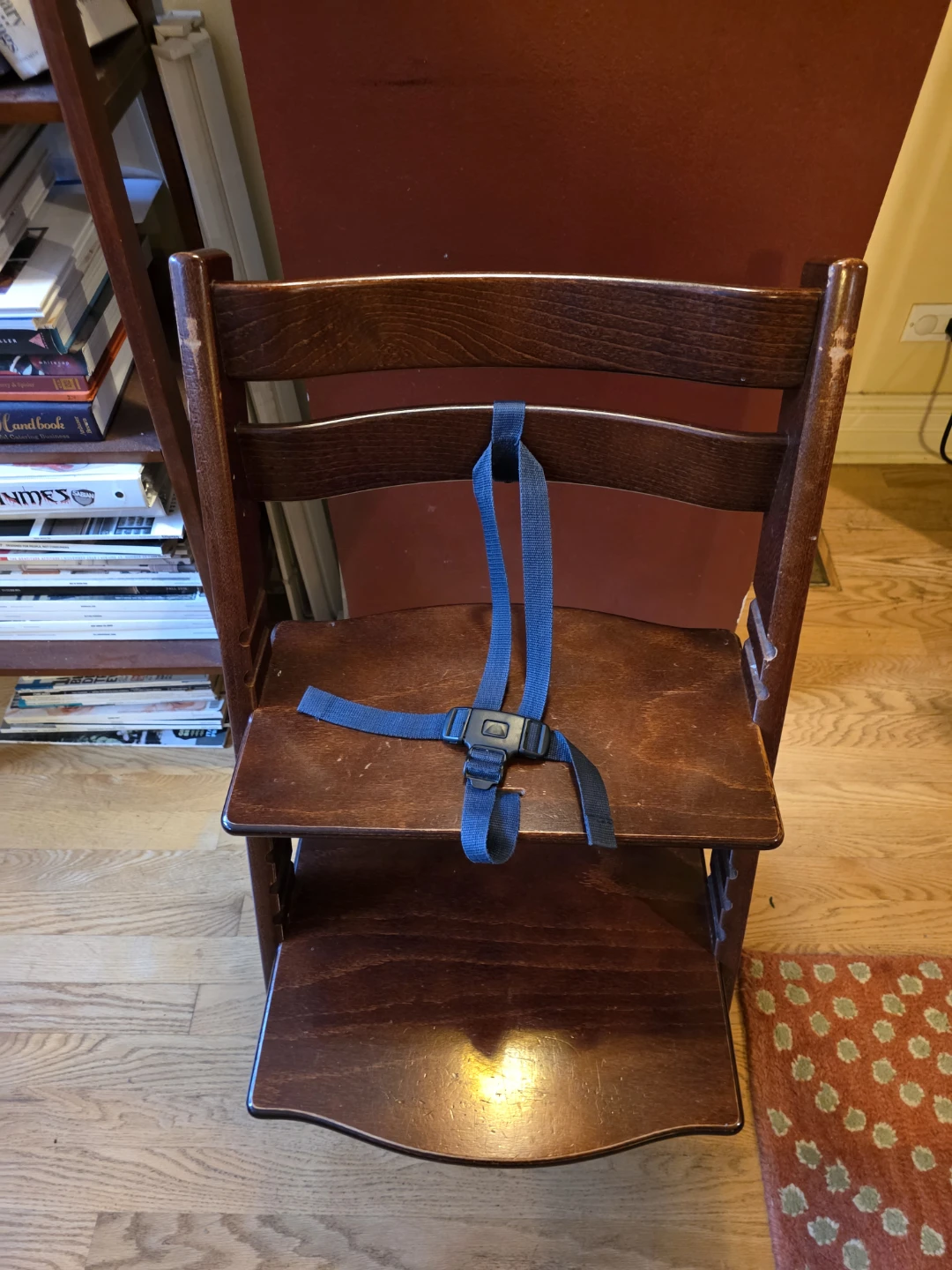 Stokke Wooden High Chair with Harness and Cushion - photo 2