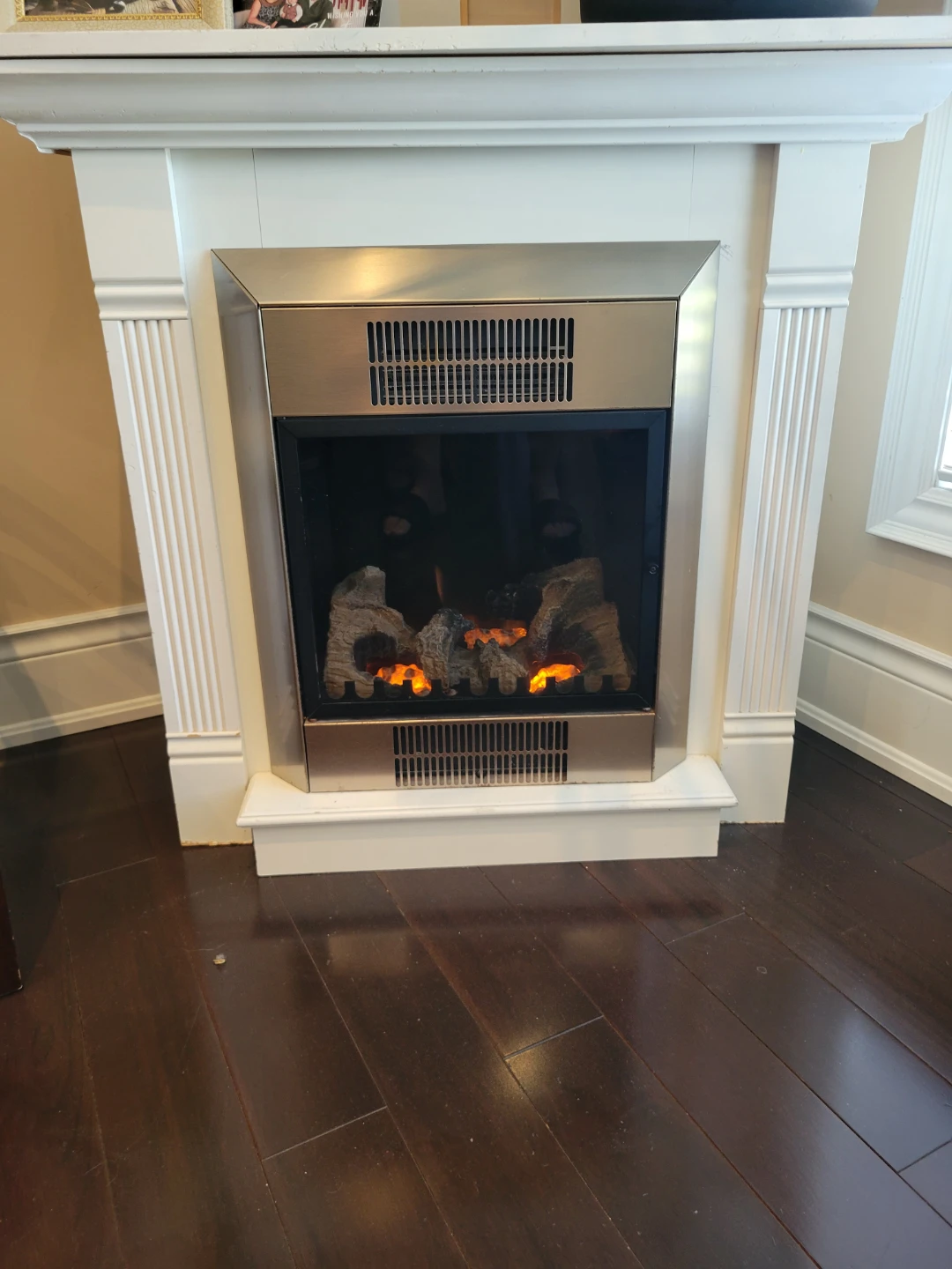 Electric fireplace