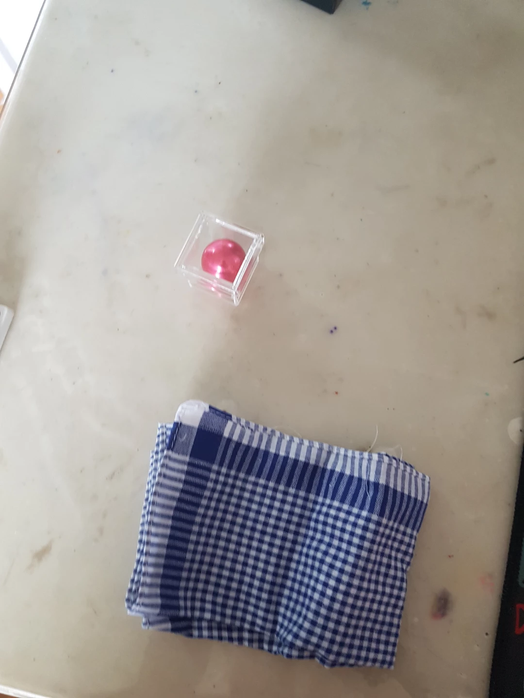 Magic clear box trick - photo 2