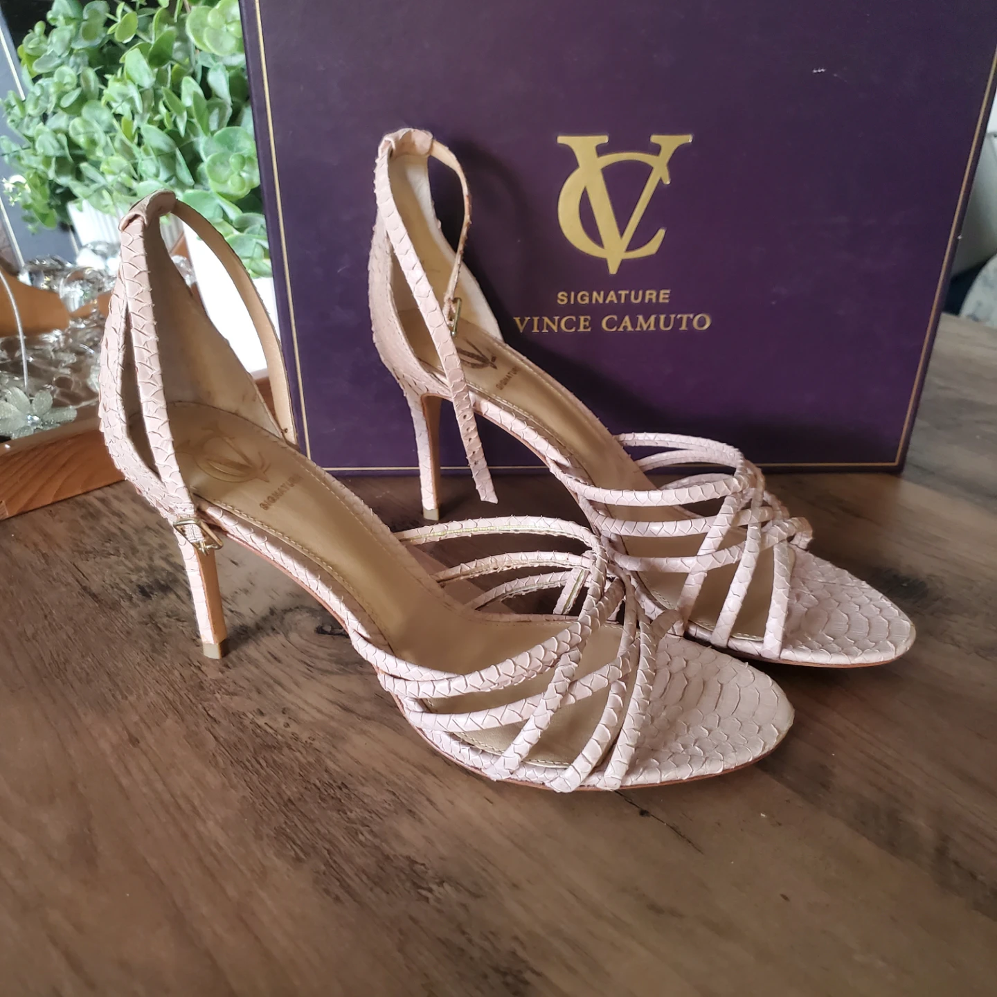 VC Signature Pink Snakeskin Sandals - photo 5