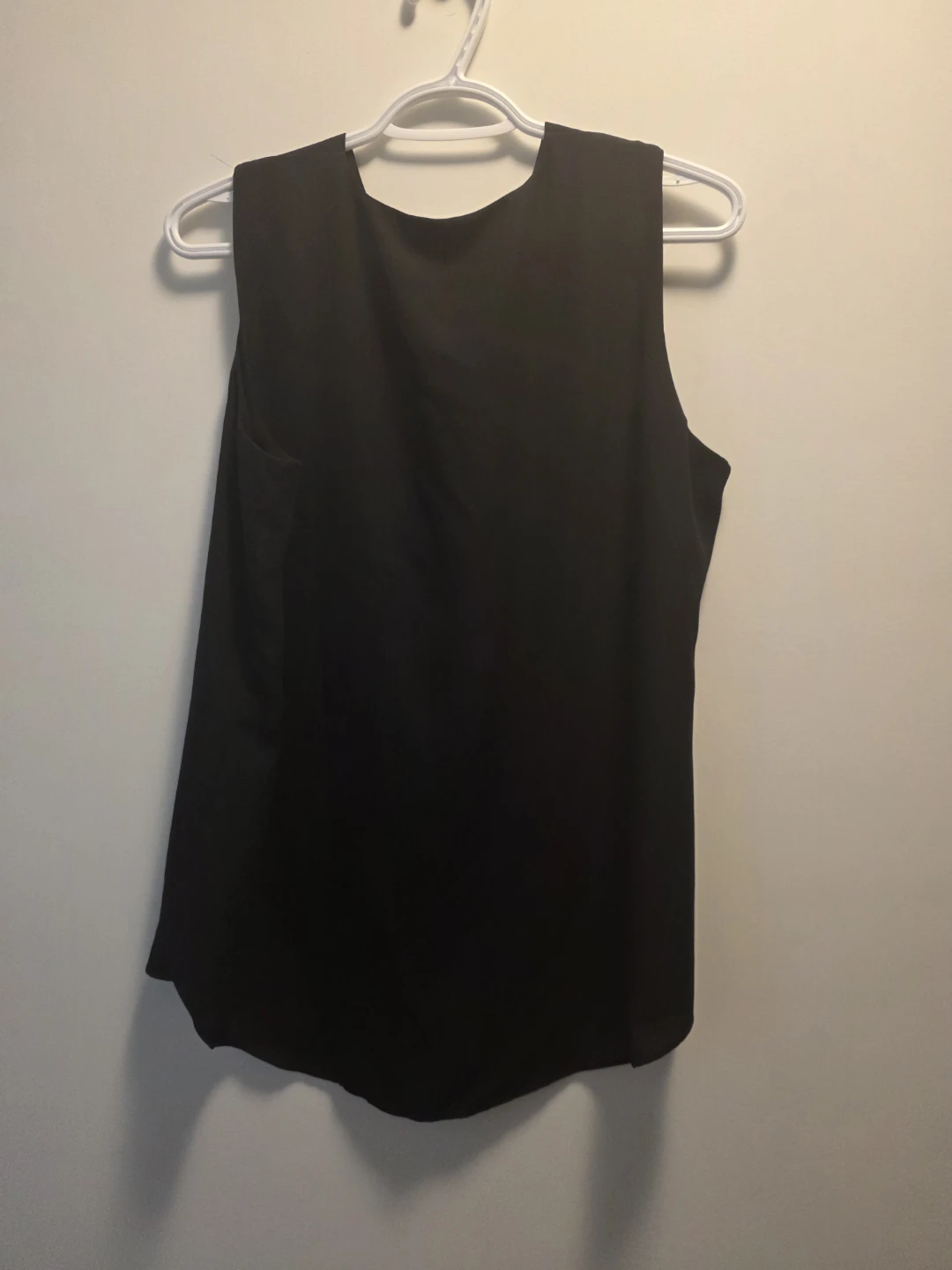 Laura Women's Black Sleeveless Pocket Blouse - Size 12 - photo 5