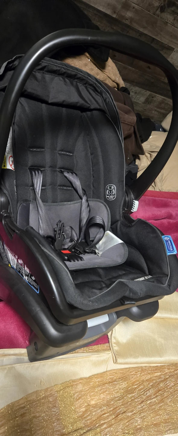 Graco SnugRide 35 Lite LX Infant Car Seat - photo 2
