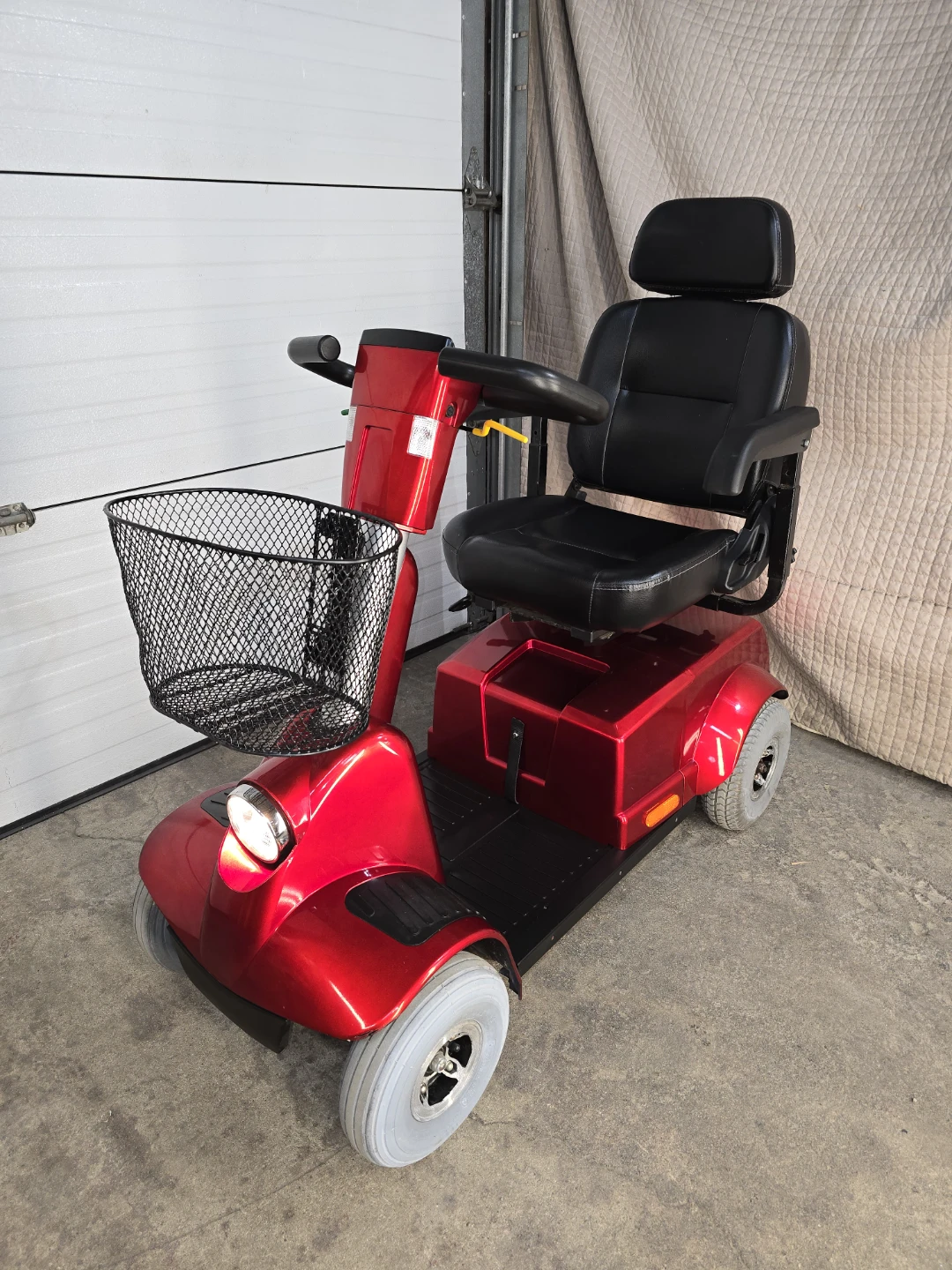 Mobility Scooter Free Delivery New Batteries