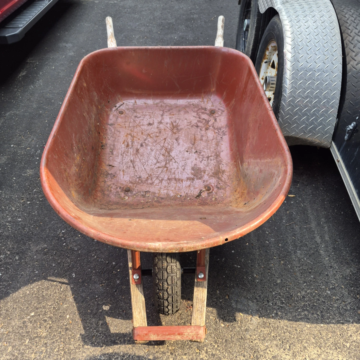 True Temper Wheelbarrow