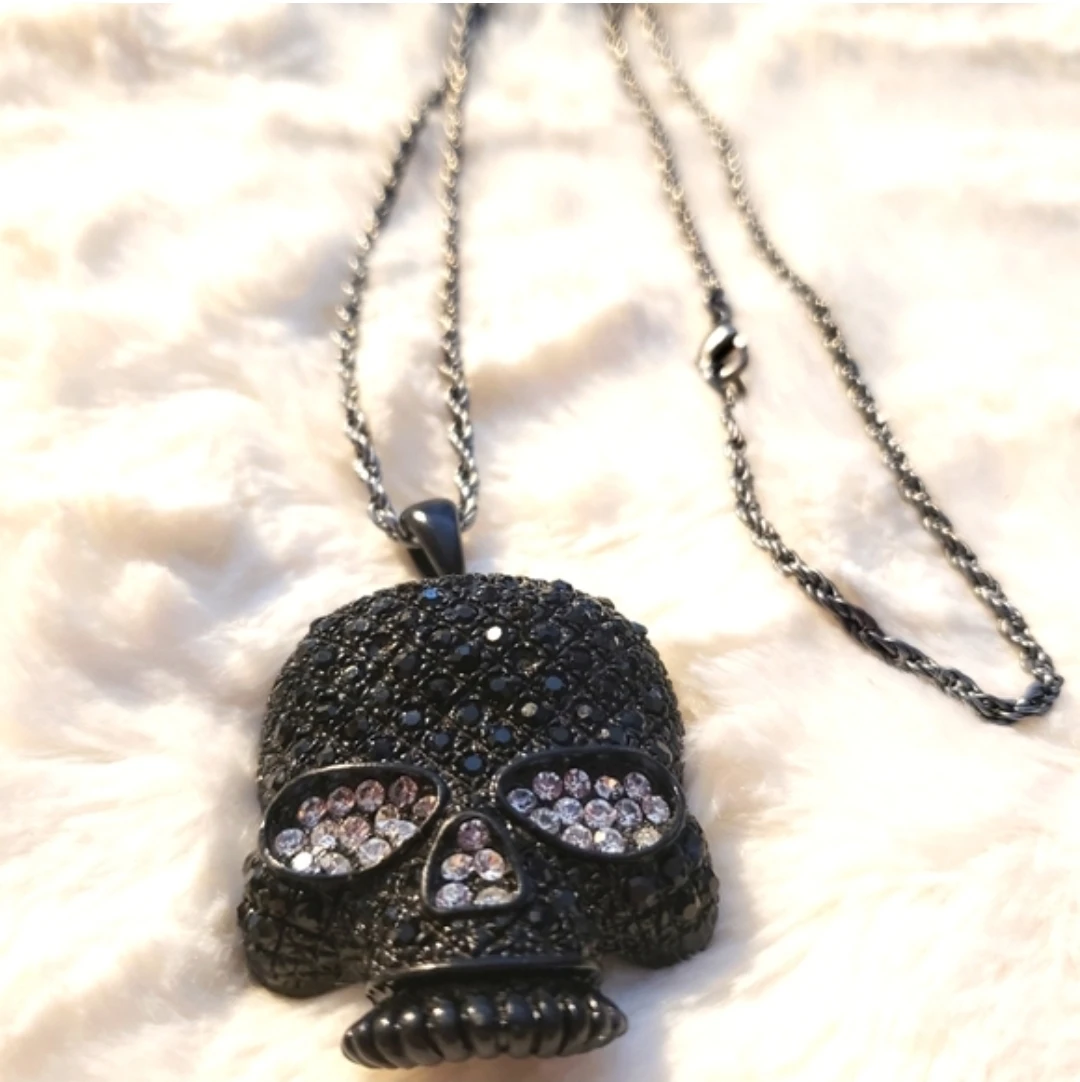Black Skull Pendant Necklace with Rhinestones