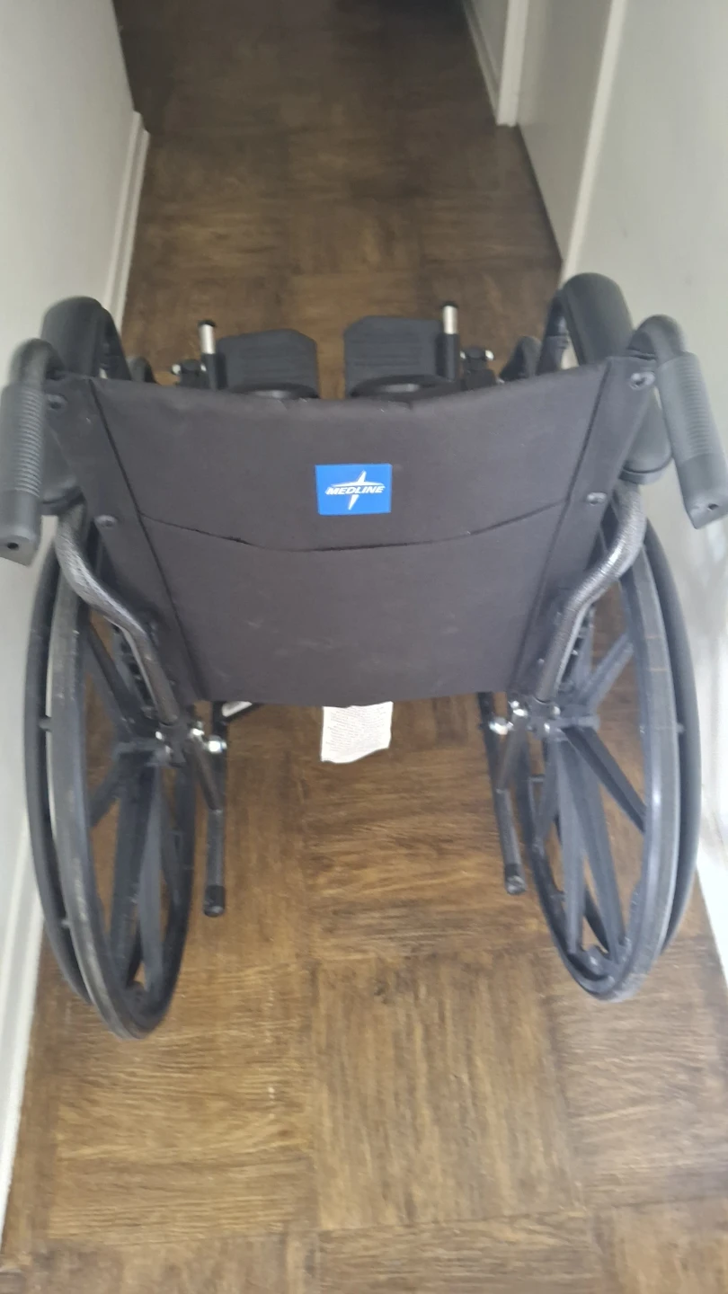 Medline Wheelchair - photo 2