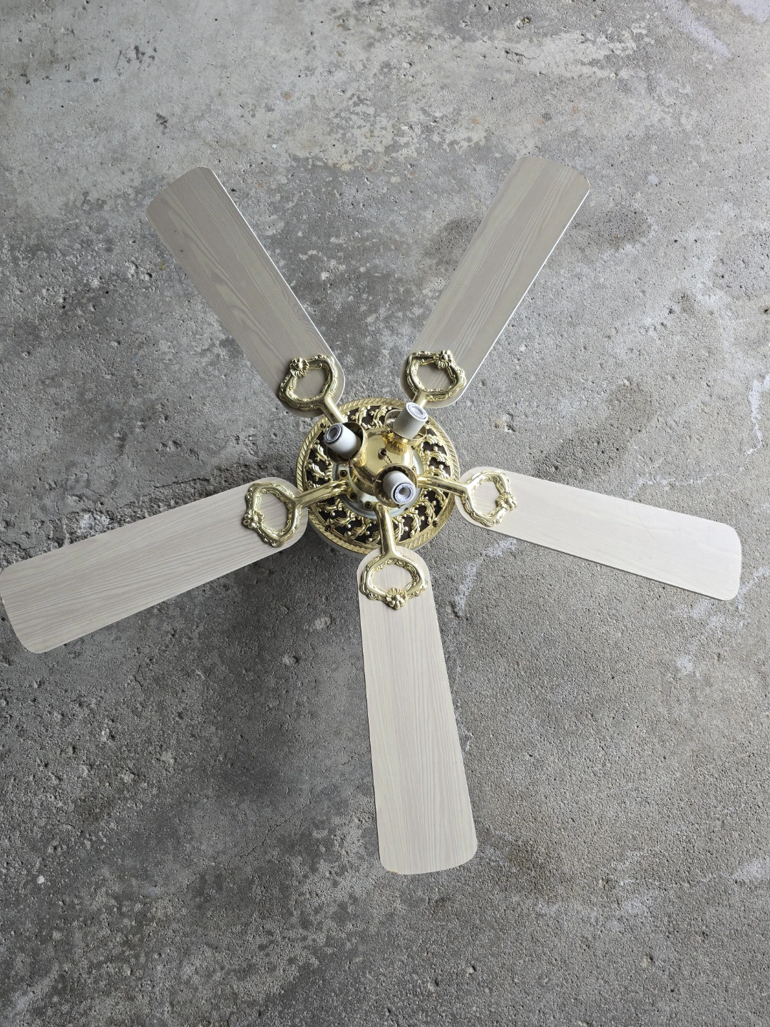 White 5-Blade Ceiling Fan - photo 2
