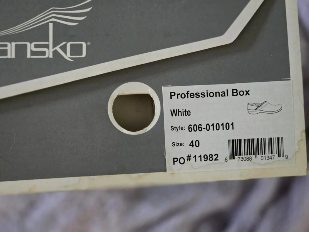 Dansko Professional White Clogs Size 40 - photo 3