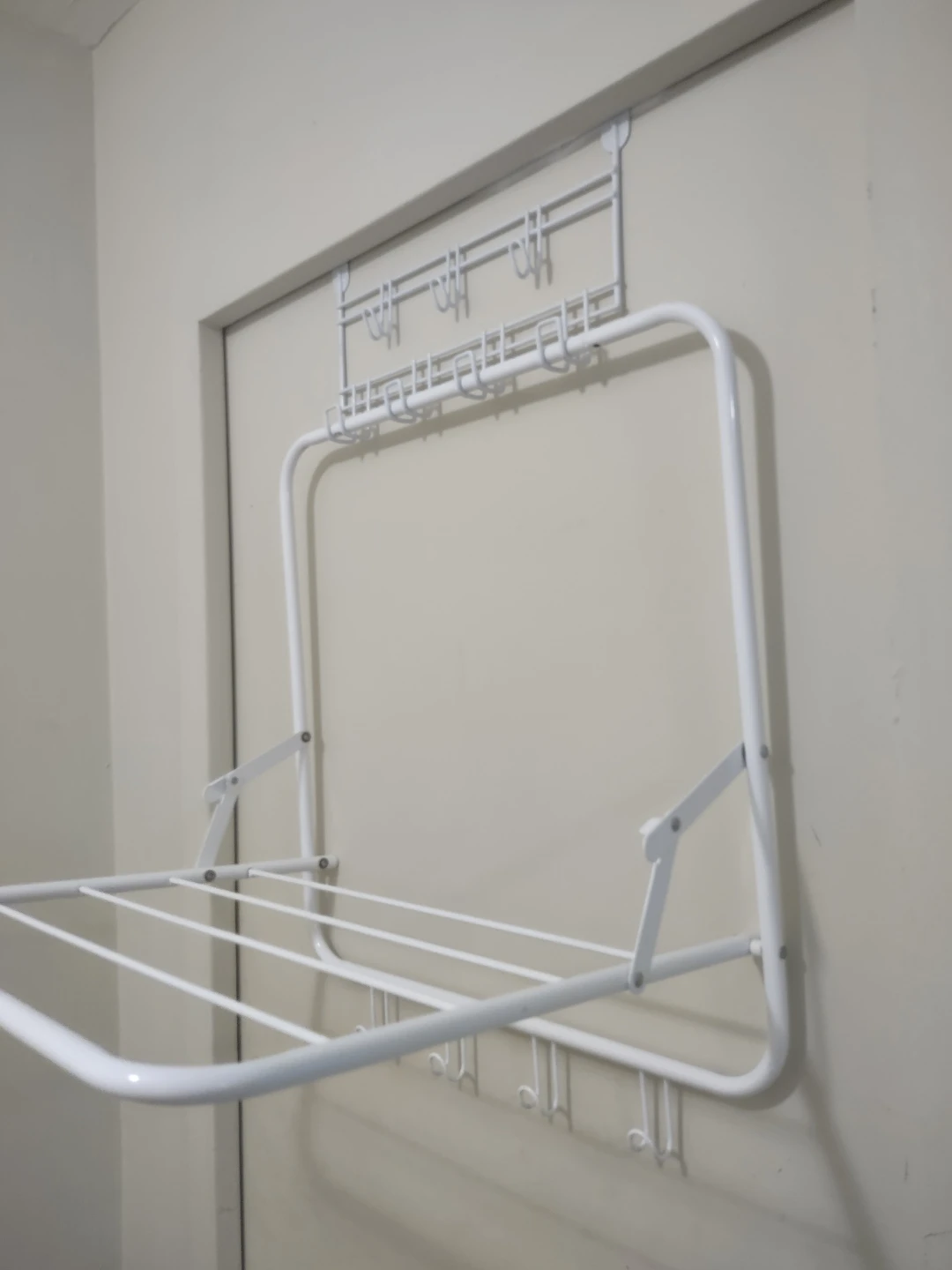 White Metal Over-the-Door Drying Rack with Hooks