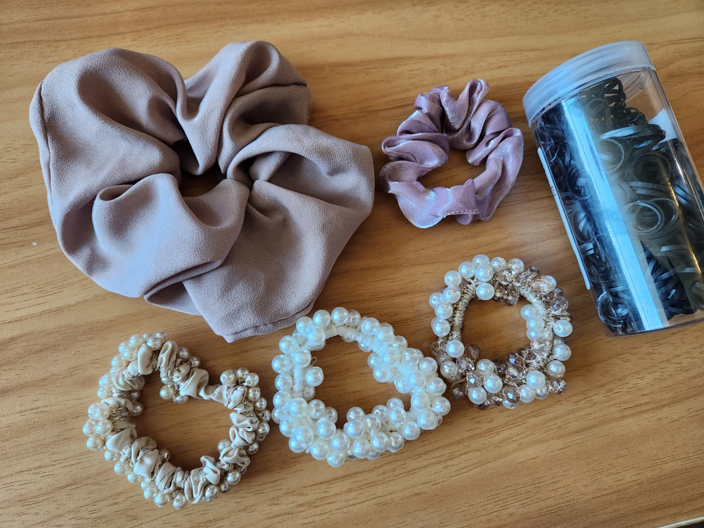 100% New - Bundle of Scrunchies and Hair Ties