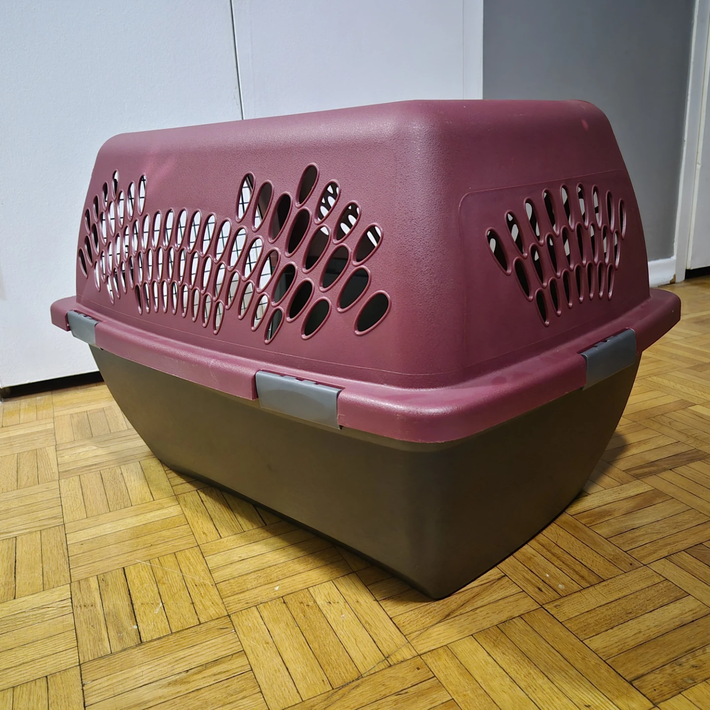 Petmate Pet Taxi Hard Shell Carrier - photo 2