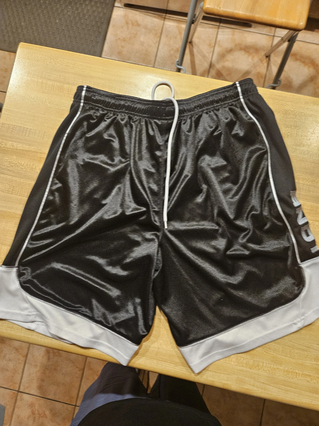 AND1 Black Basketball Shorts XL - photo 3