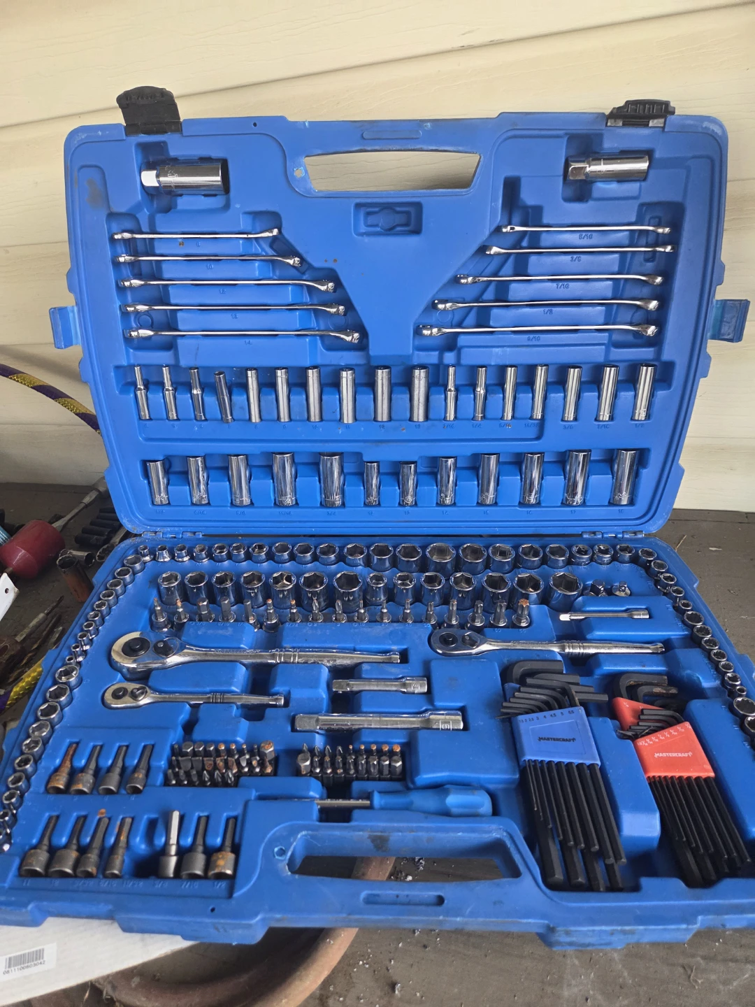 Mastercraft 233-Piece Socket Set - photo 2