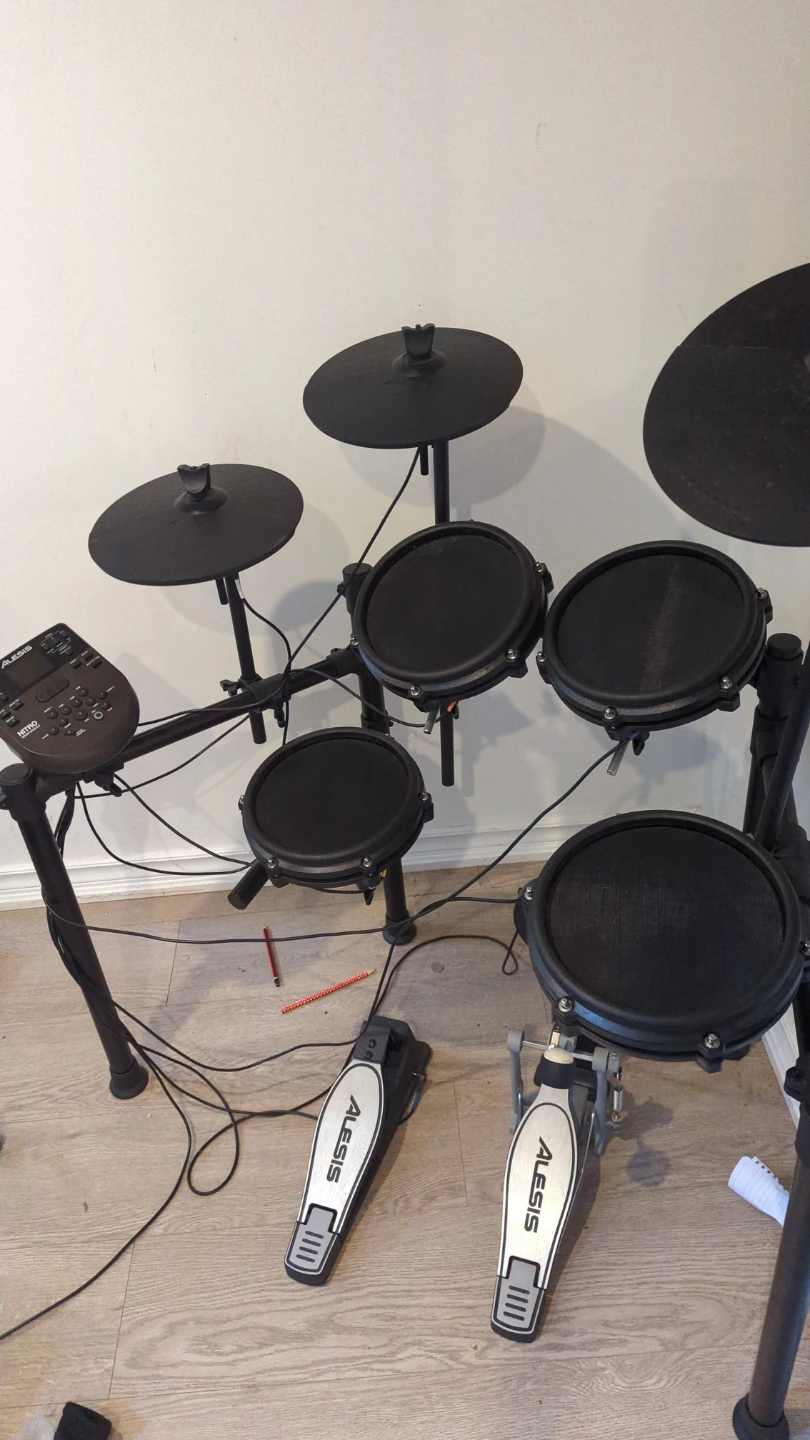 Alesis Nitro Mesh Kit Electronic Drum Set