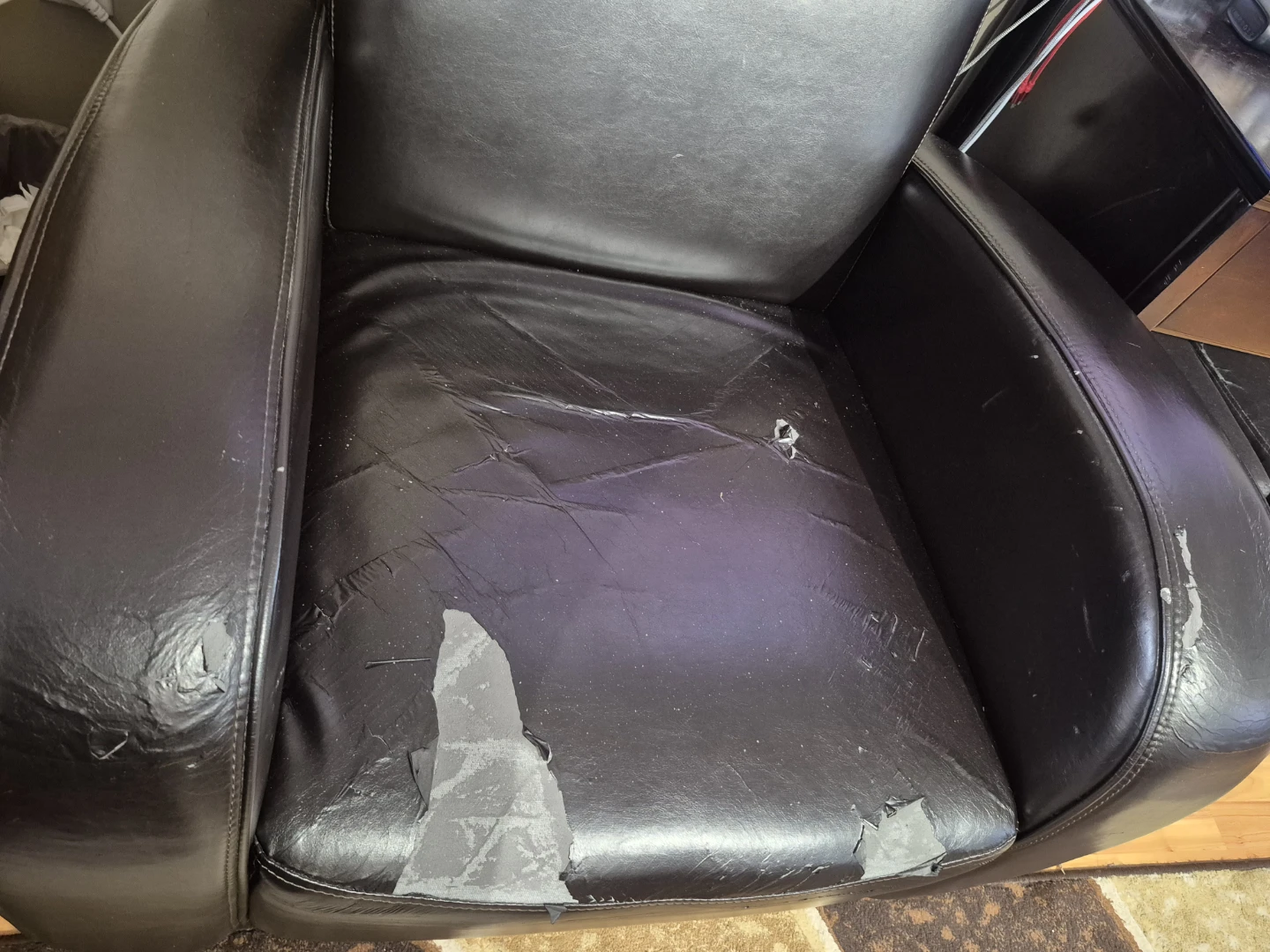 FREE CHAIR, comes with cover - photo 2