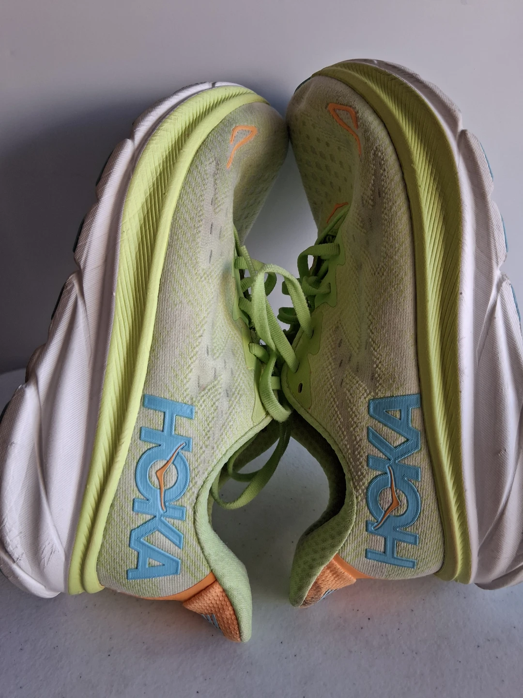 Hoka One One W Clifton 9 Women's Running Shoes Size 8B
