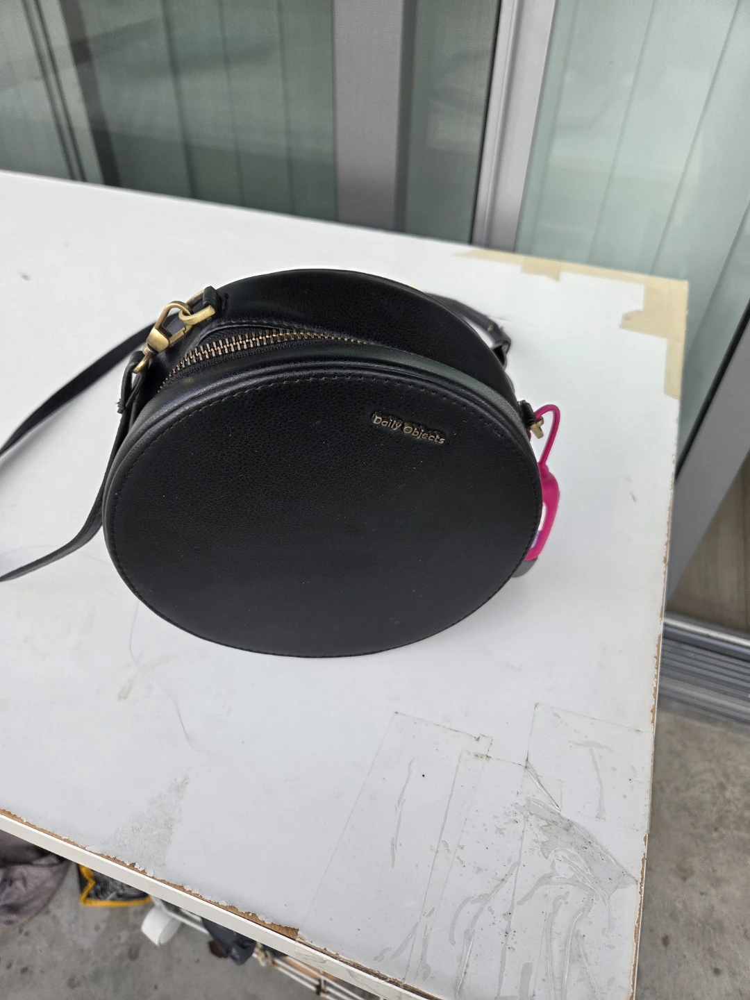 Daily Objects Black Round Crossbody Bag - photo 3