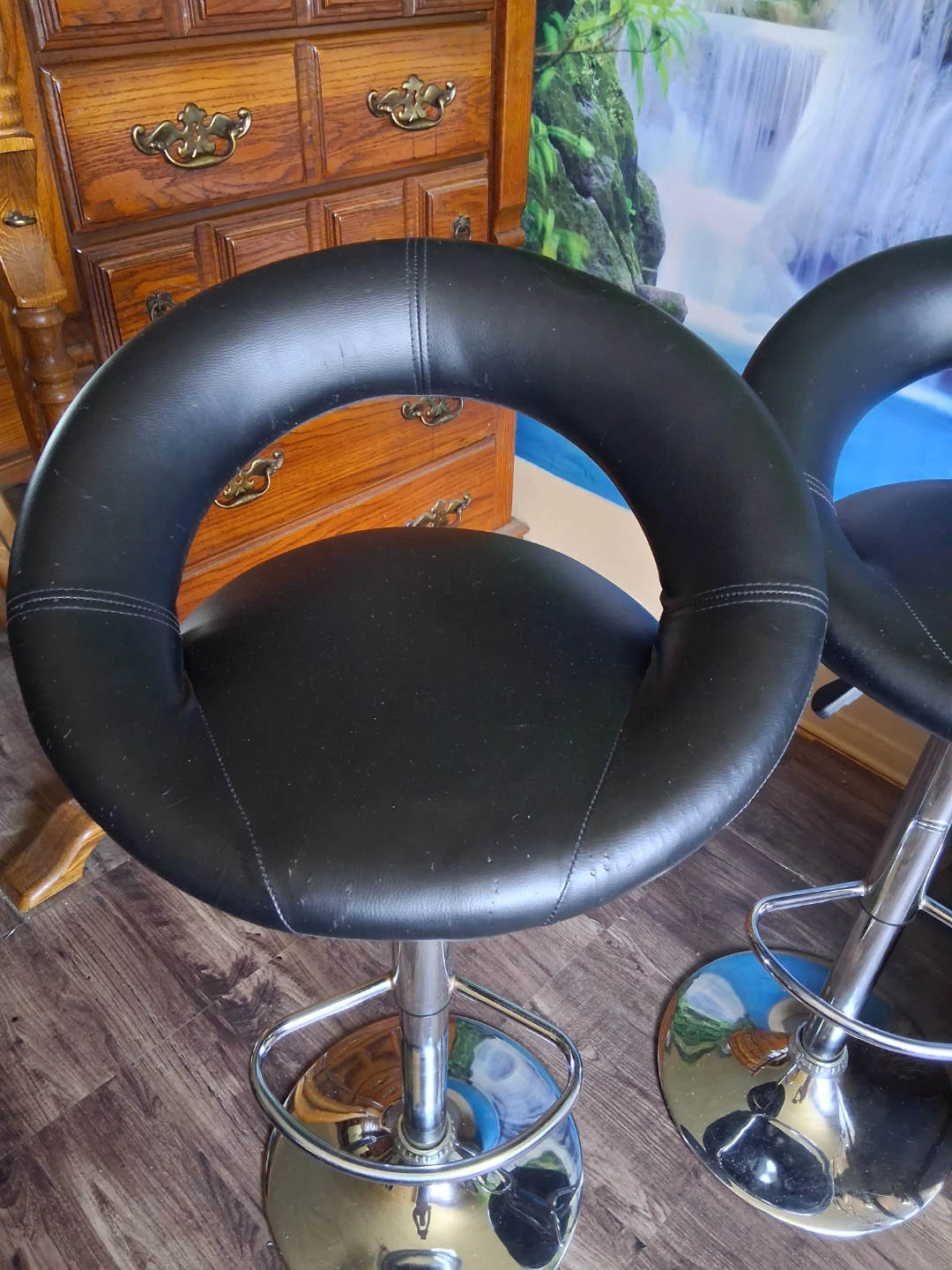 Pair of Black Faux Leather Bar Stools - photo 3