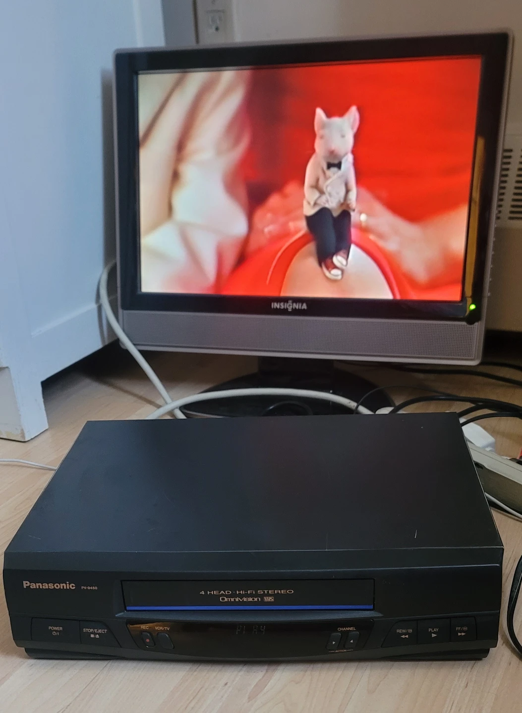 Panasonic PV-V4520 4-Head Hi-Fi Stereo VCR