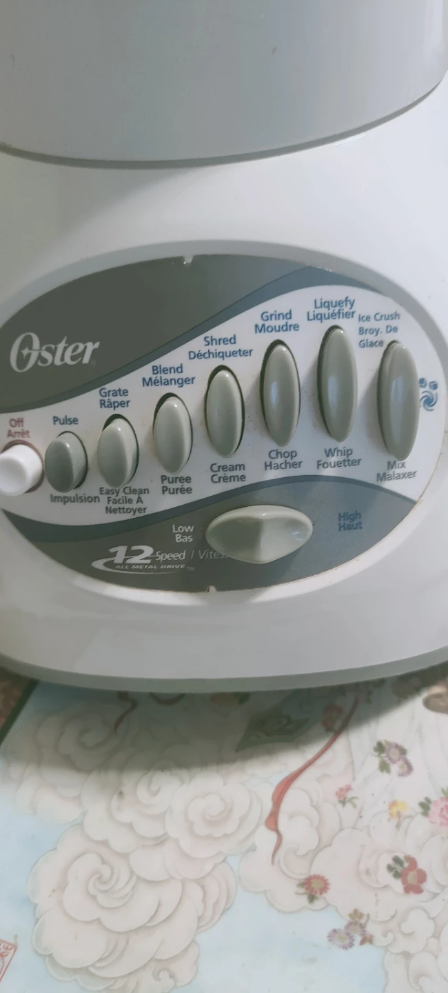 Oster 12-Speed Blender - photo 2