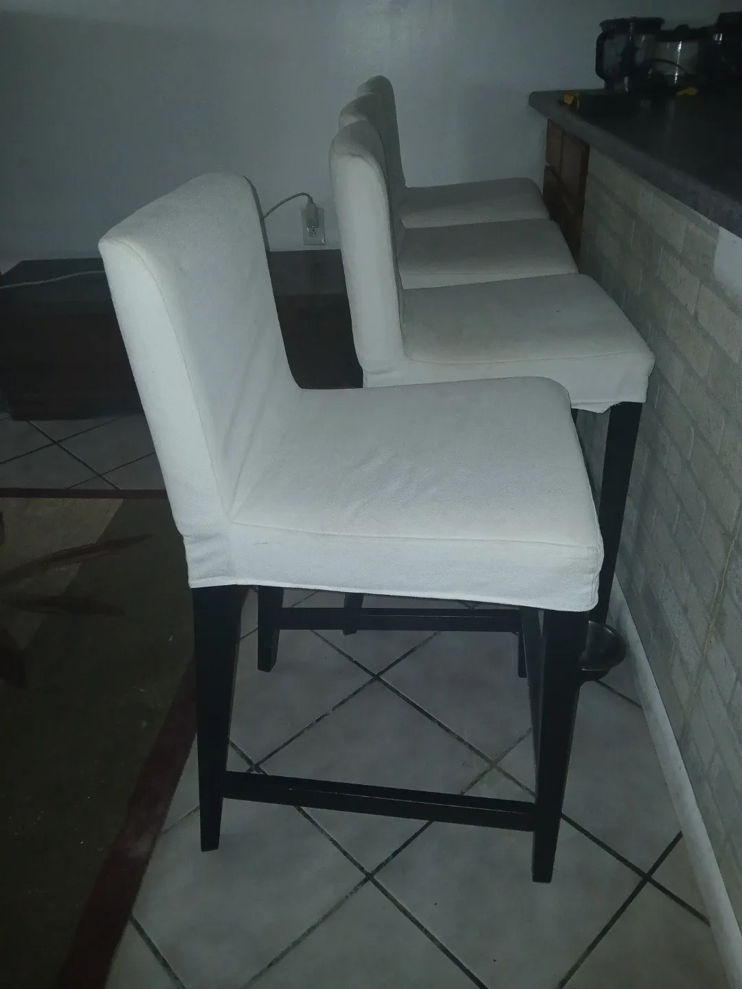 White Upholstered Bar Stools (Set of 4) - photo 2
