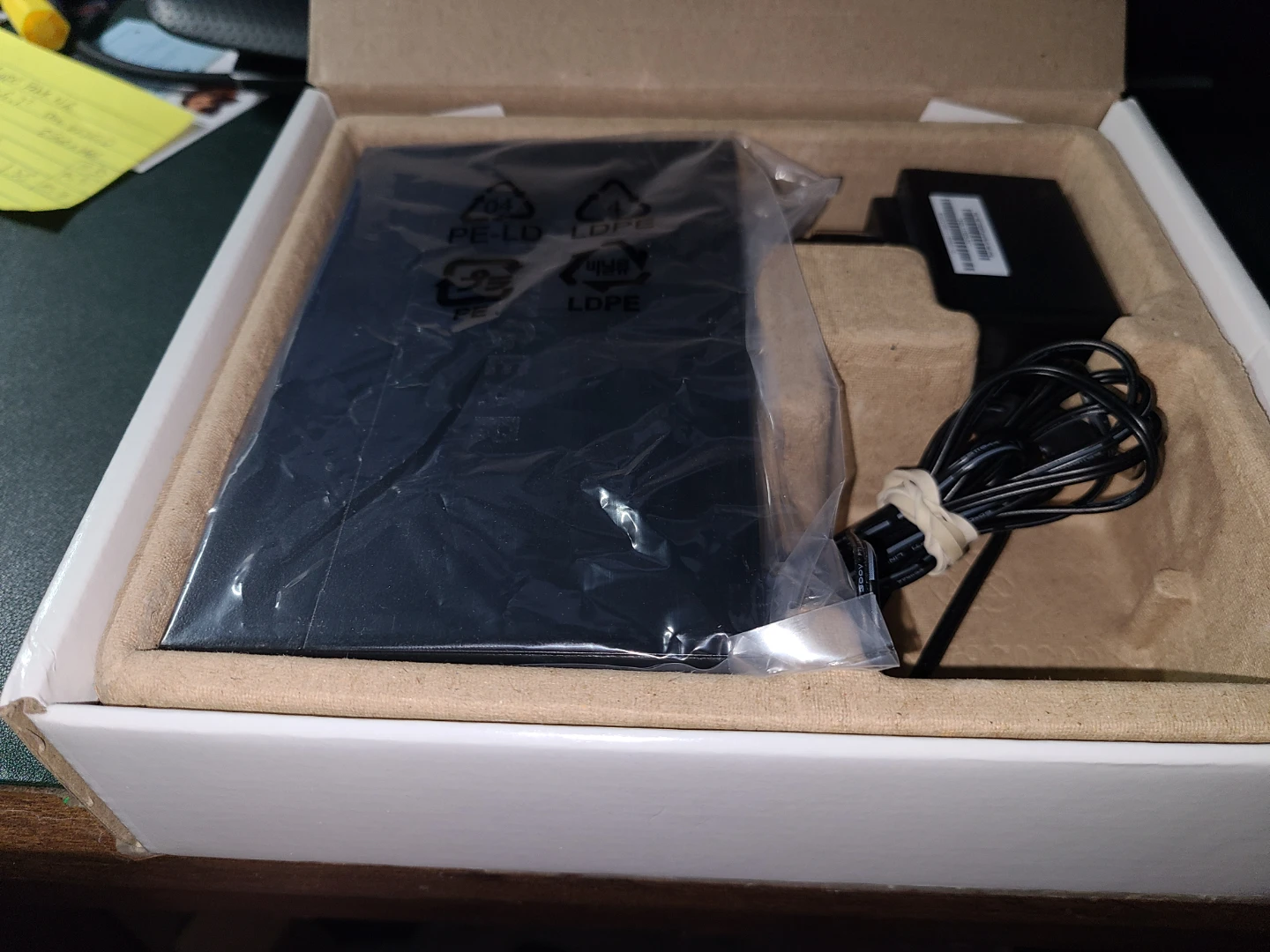 NETGEAR GS308 8-Port Gigabit Ethernet Unmanaged Switch - photo 2