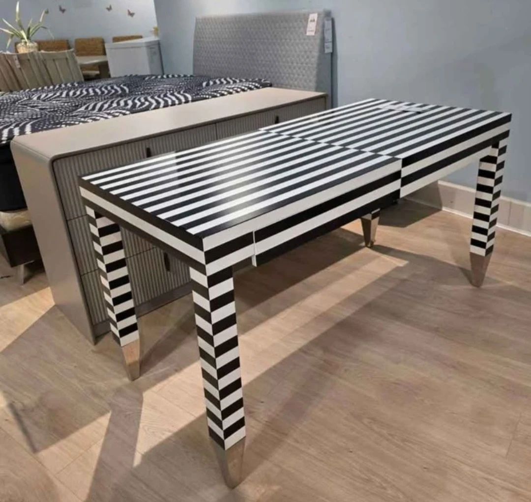Black and White Striped Desk - photo 3