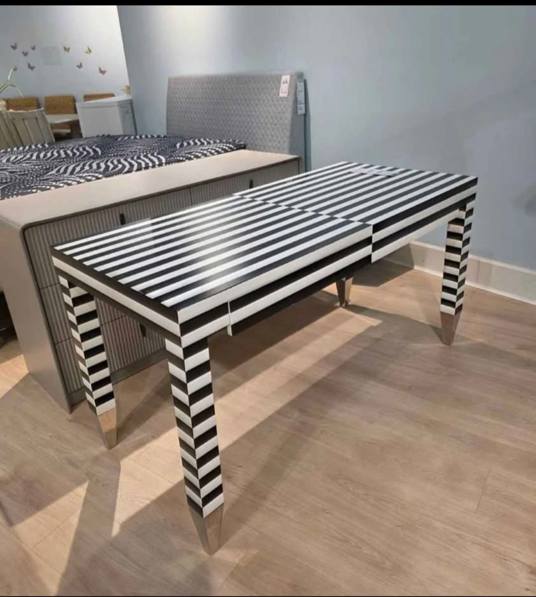 Black and White Striped Desk - photo 4