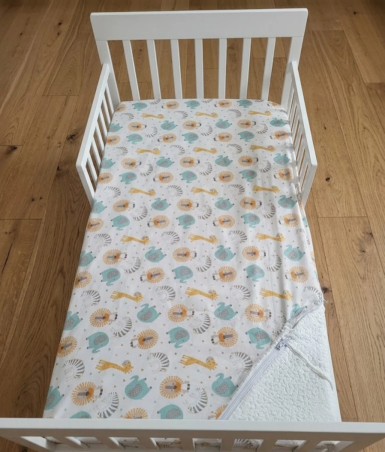 White Toddler Bed with Mattress - photo 2