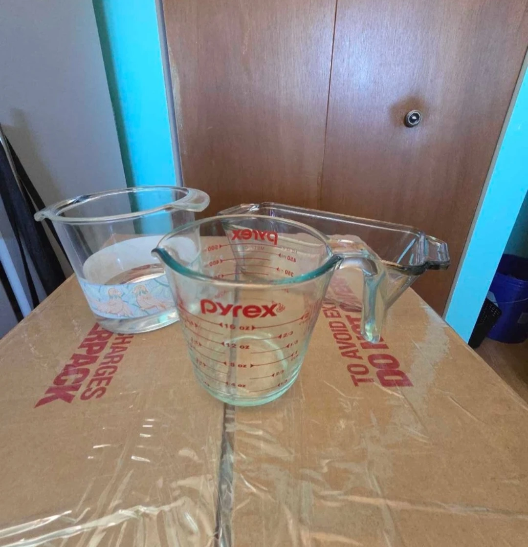 Pyrex Measuring Cup