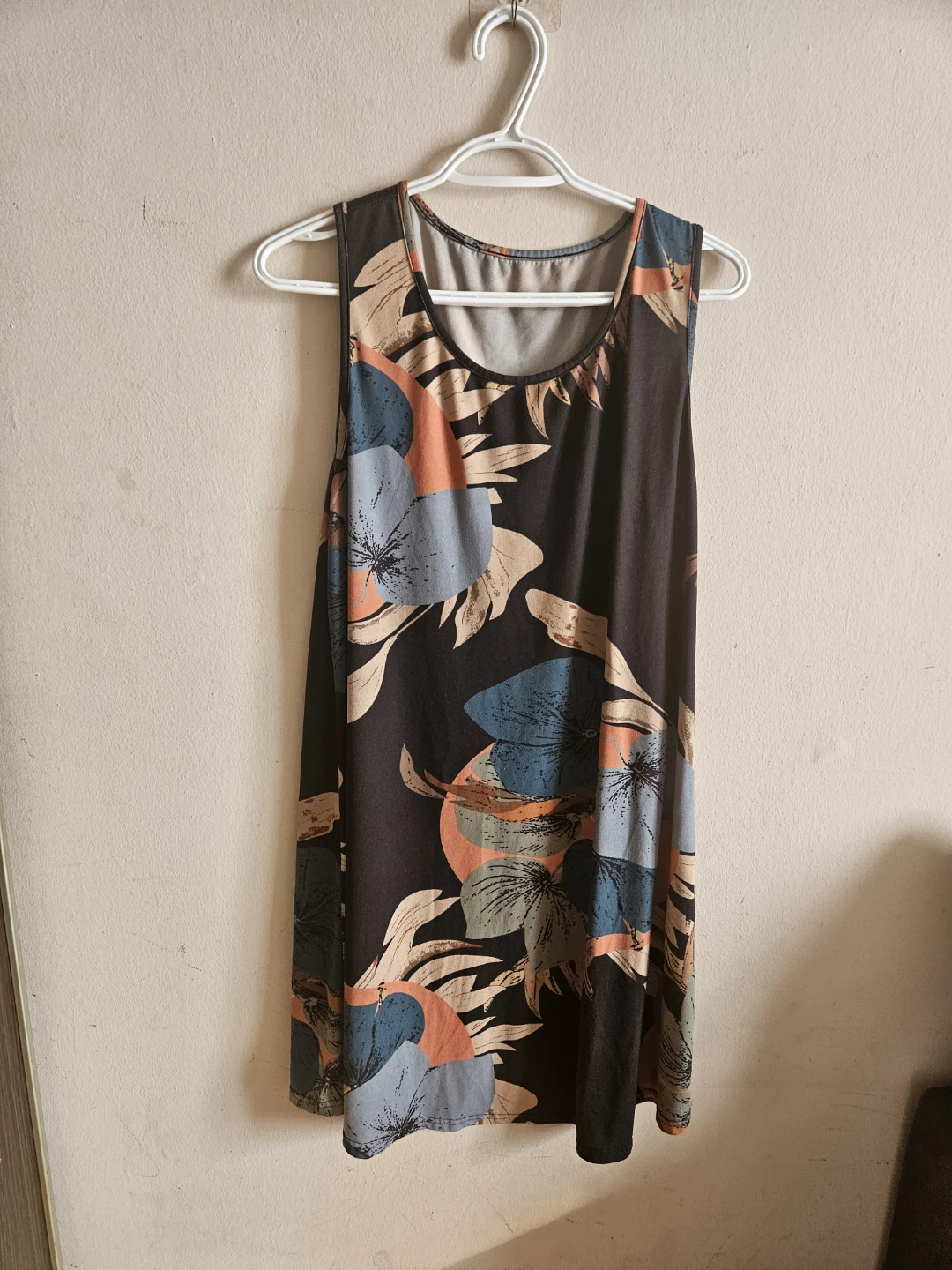 Women's Sleeveless Floral Dress - photo 3