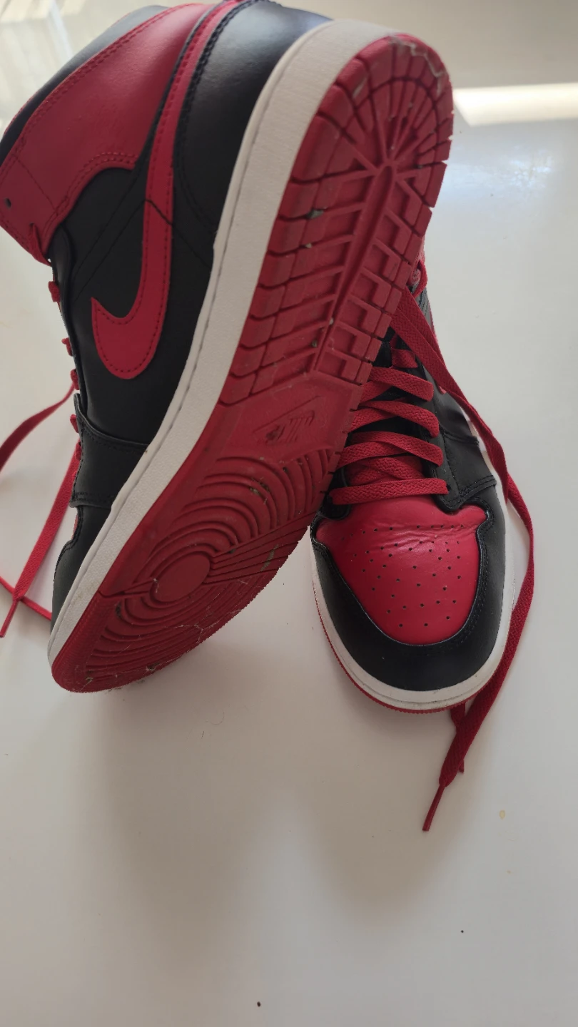 Air Jordan 1 Mid SE Shoes - photo 3