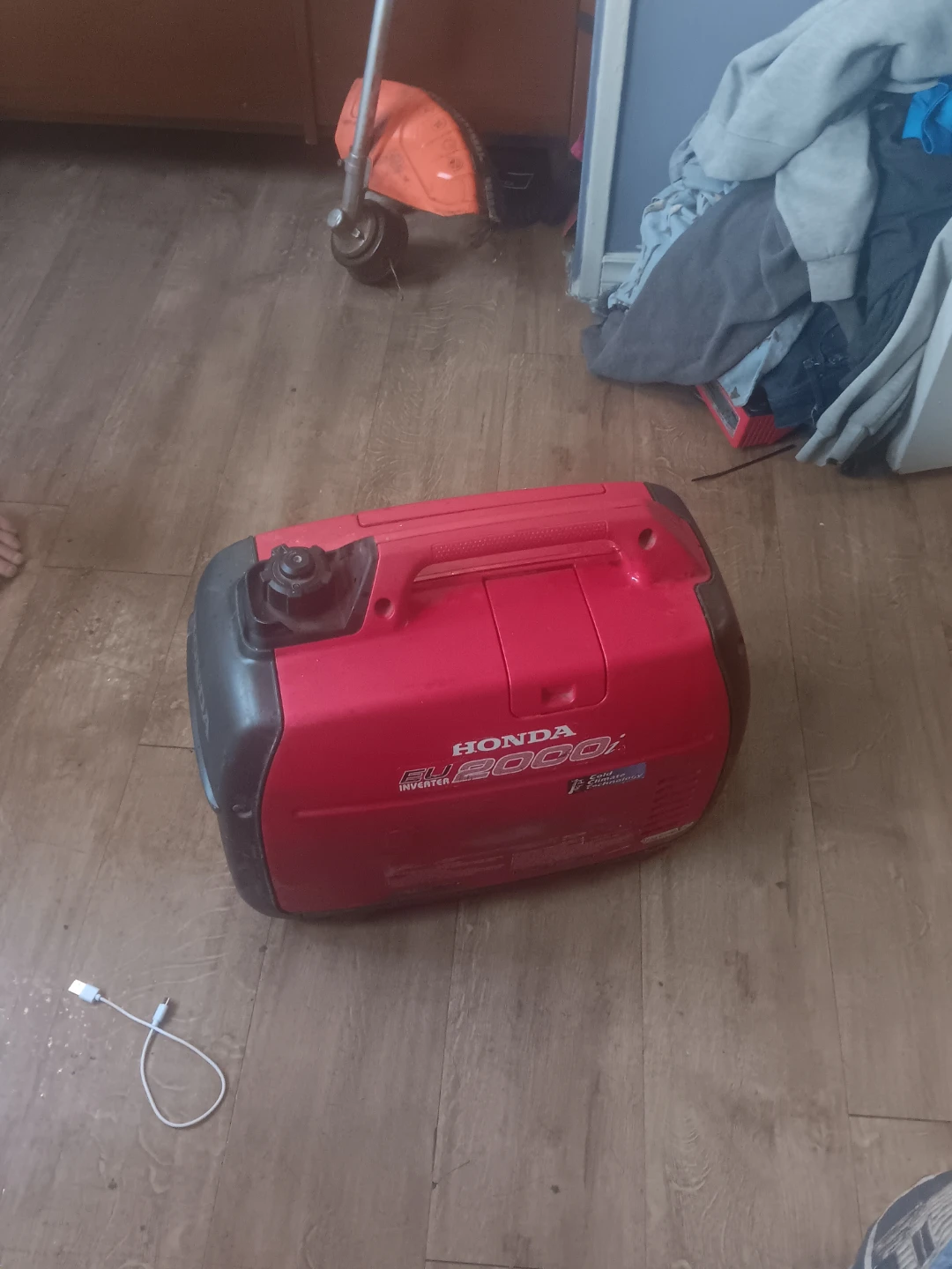 Honda EU2000i Inverter Generator - photo 3