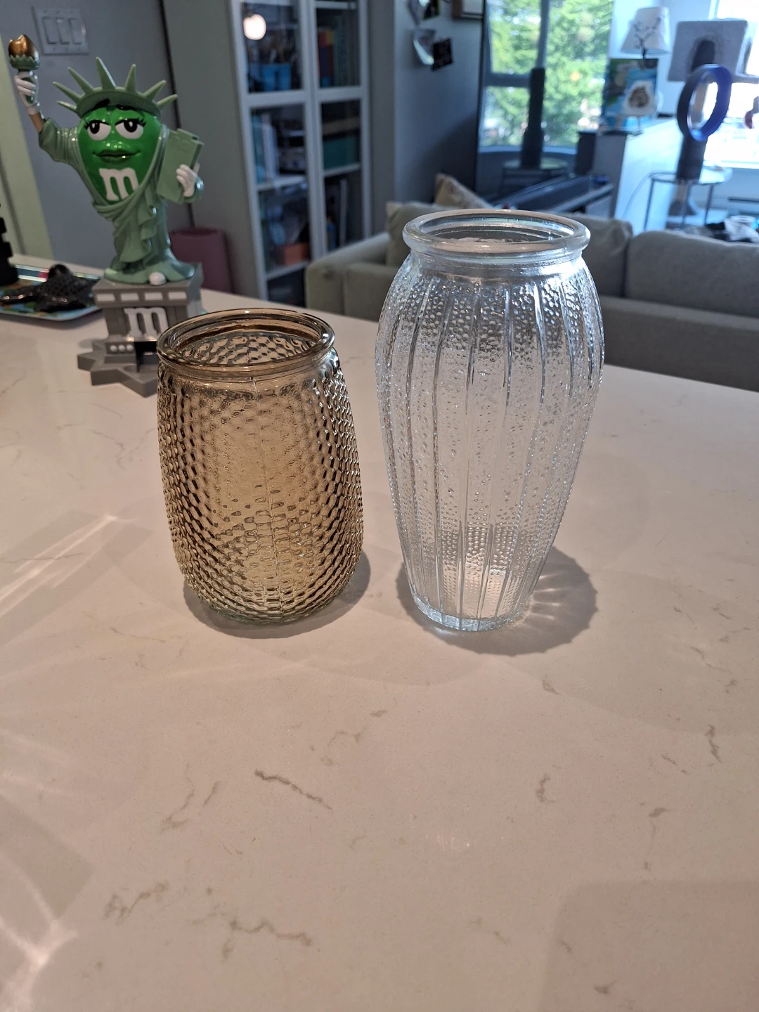 Set of 2 Glass Vases