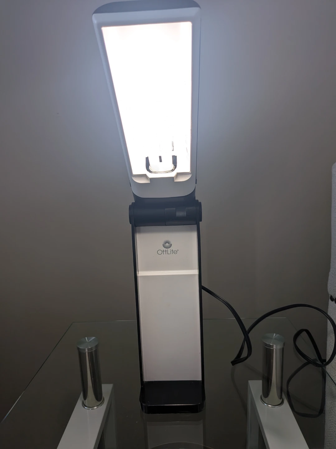 OttLite Desk Lamp - photo 2