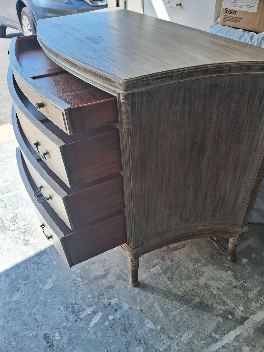 Curved 4-Drawer Dresser - photo 5