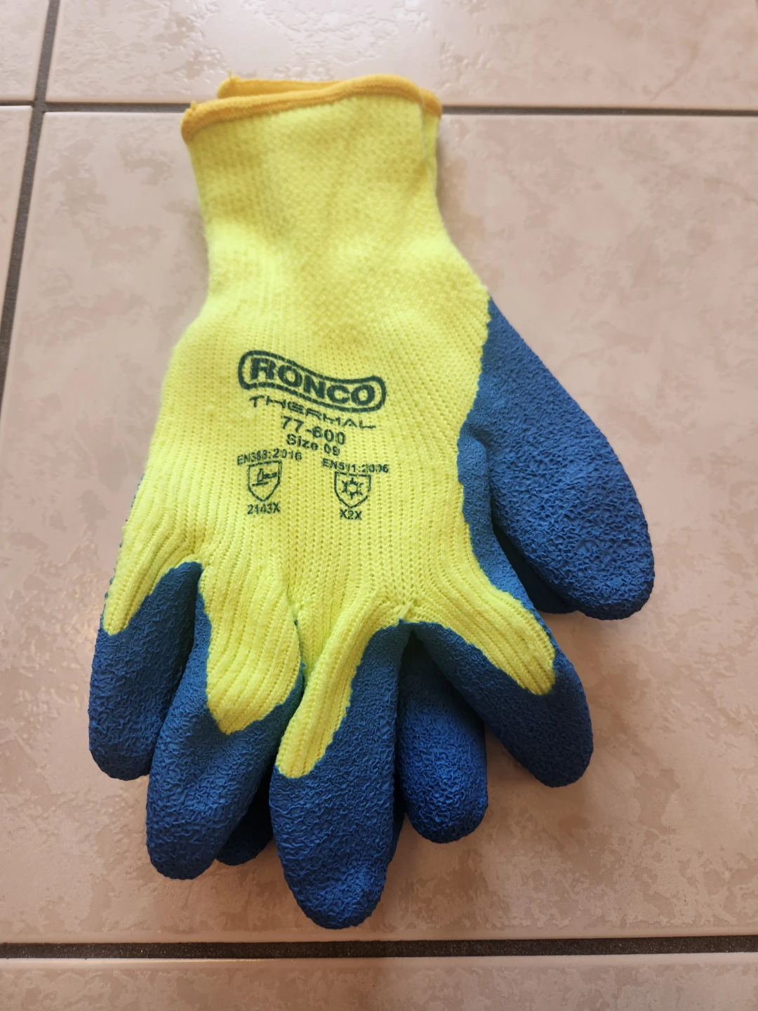 Gloves 3 Pair Deal ,Brand New - photo 3