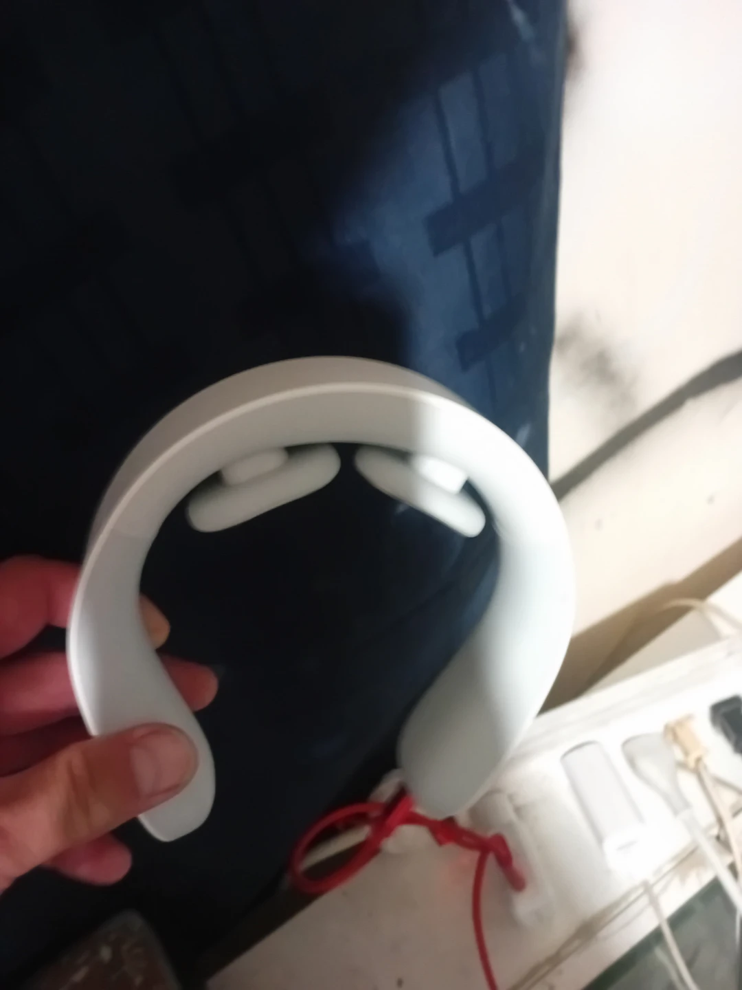 White Neck Massager - Shoulders & Neck - photo 3