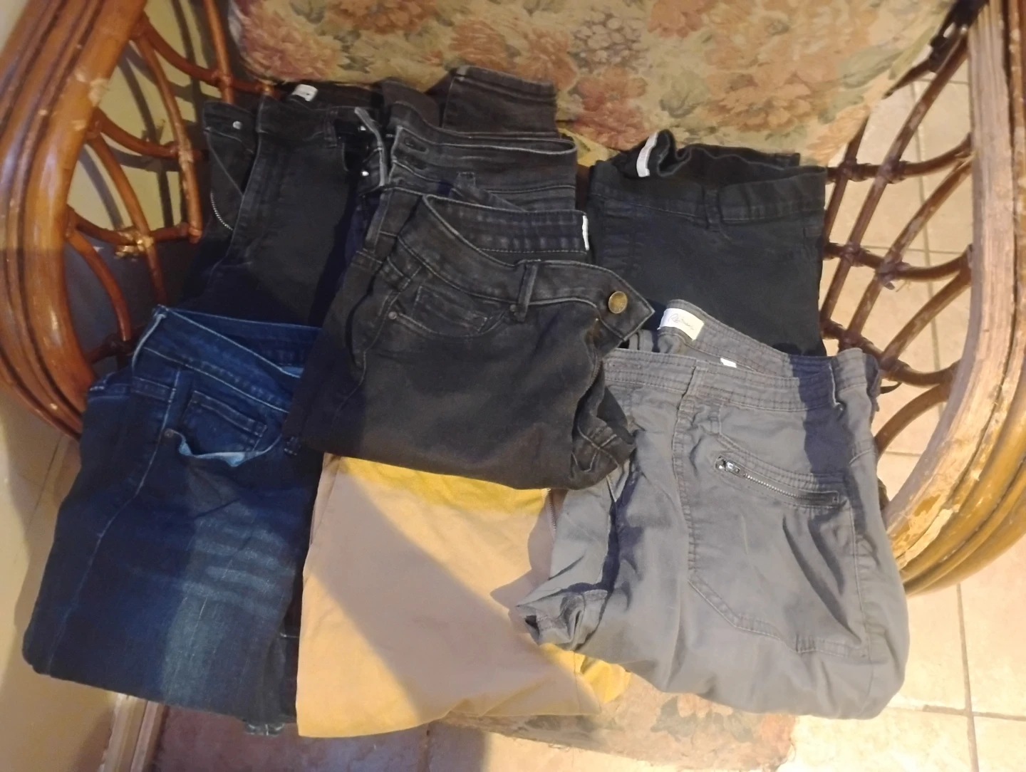 Bundle of Women's Jeans