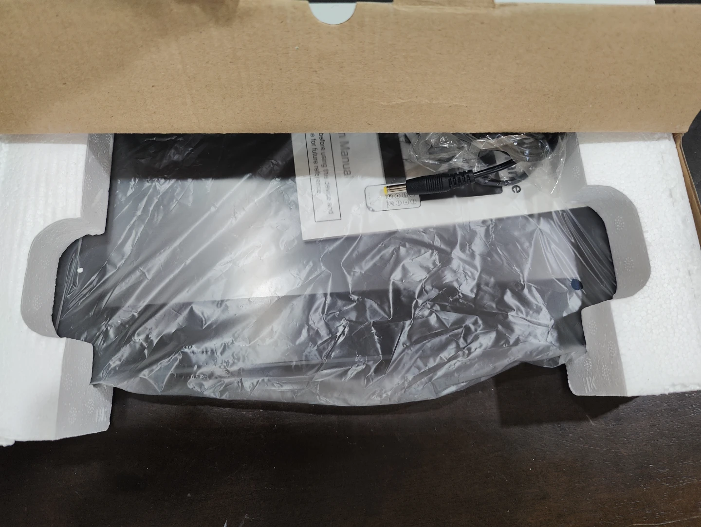 Fluid 10-inch Digital Picture Frame - photo 2