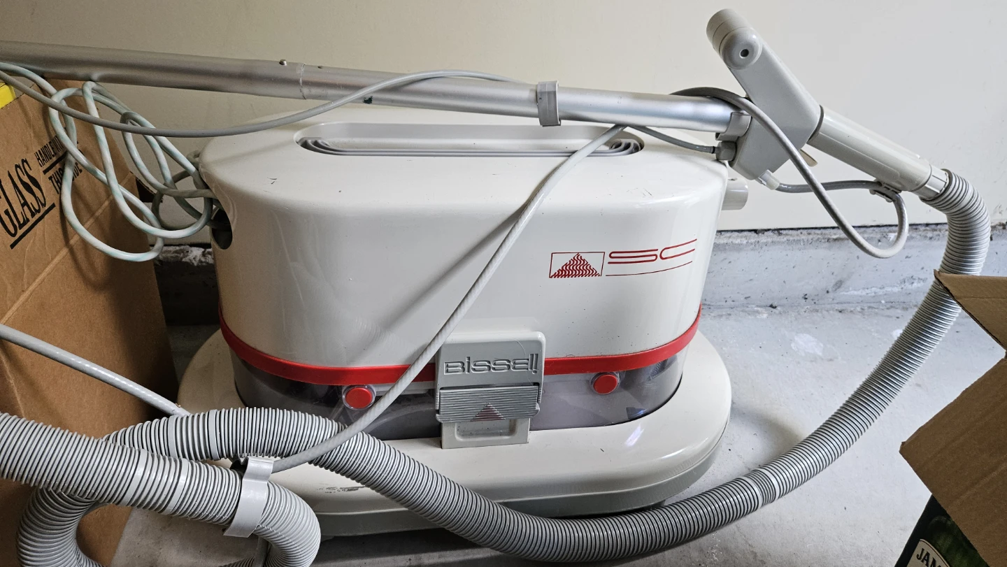 Bissell Carpet Vacuum Cleaner