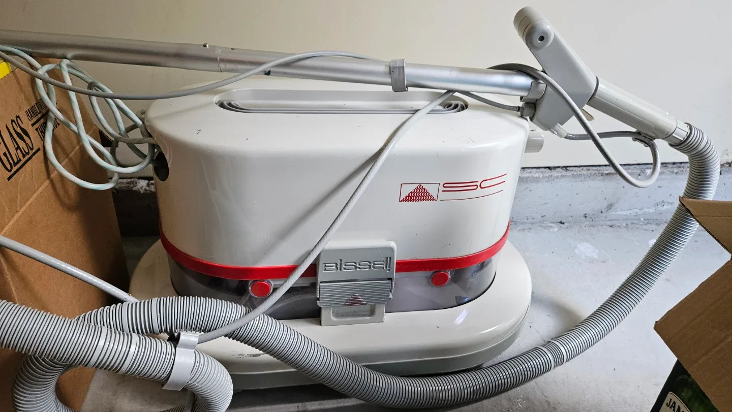 Bissell Carpet Vacuum Cleaner
