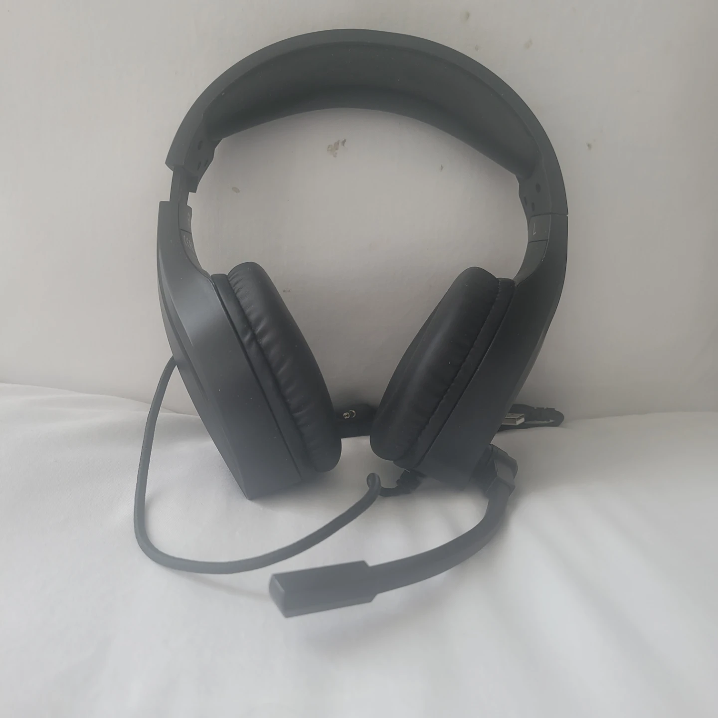 Black Wired Gaming Headset with Microphone