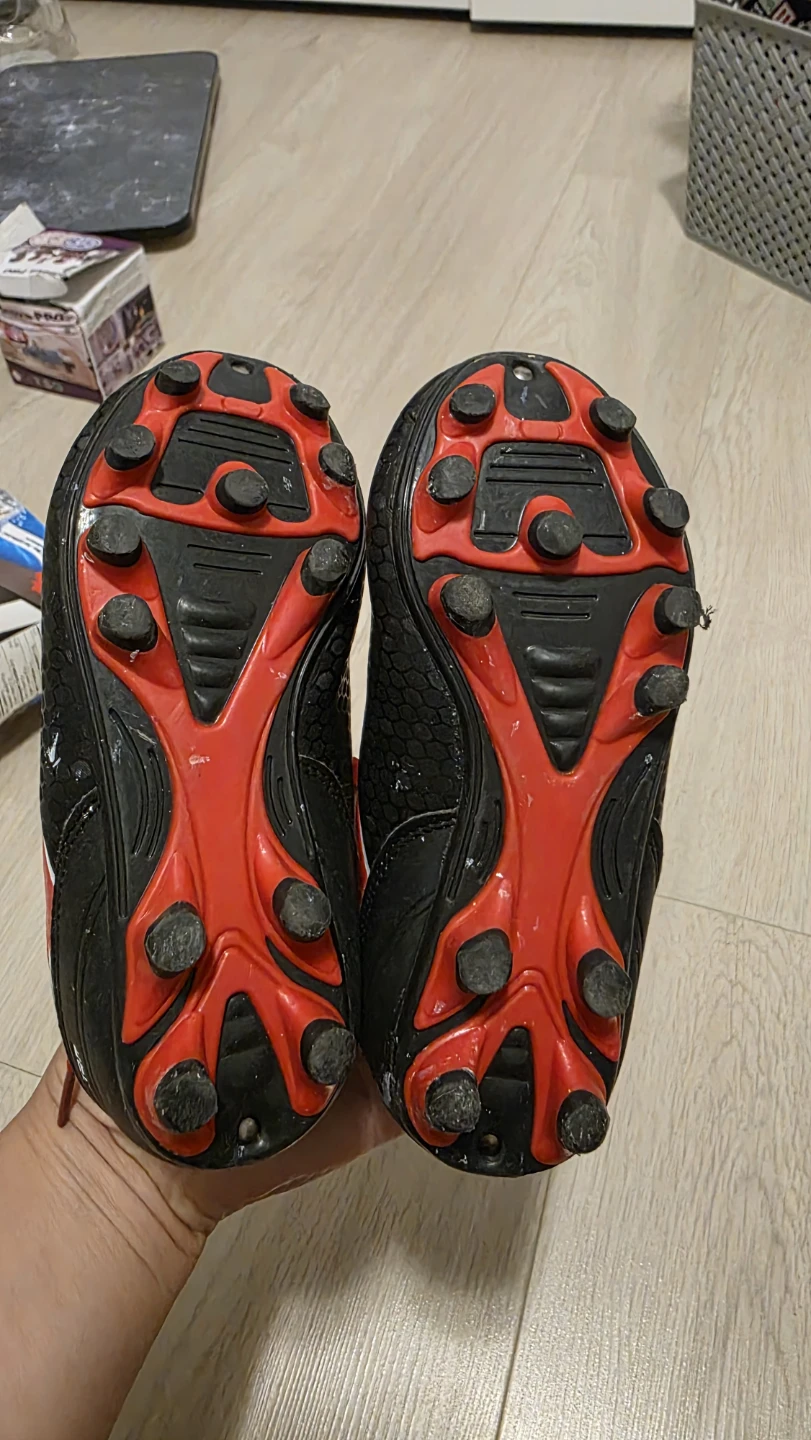 Lotto Youth Soccer Cleats Size 10 - photo 2