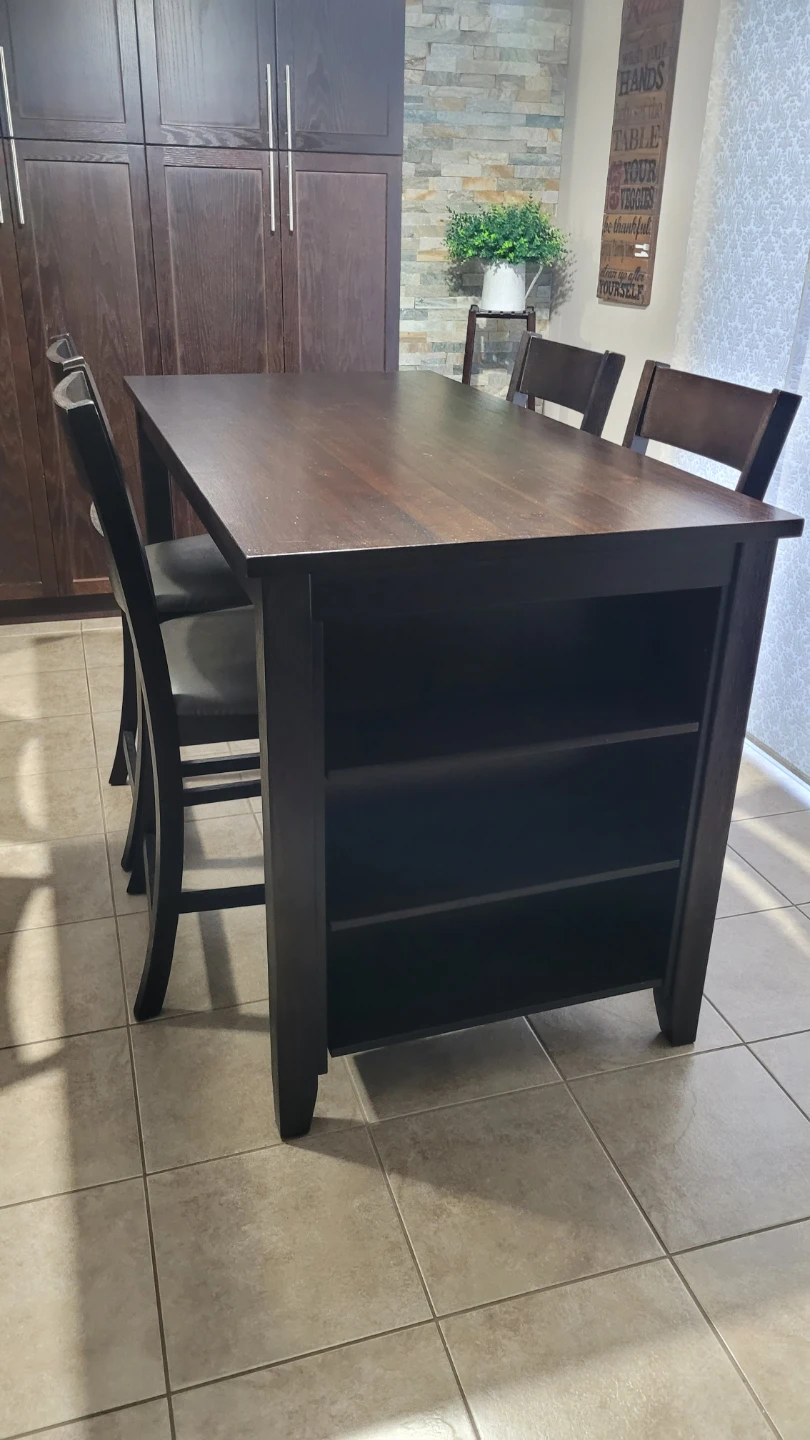 Counter height table for 4 with 4 high chairs. - photo 2