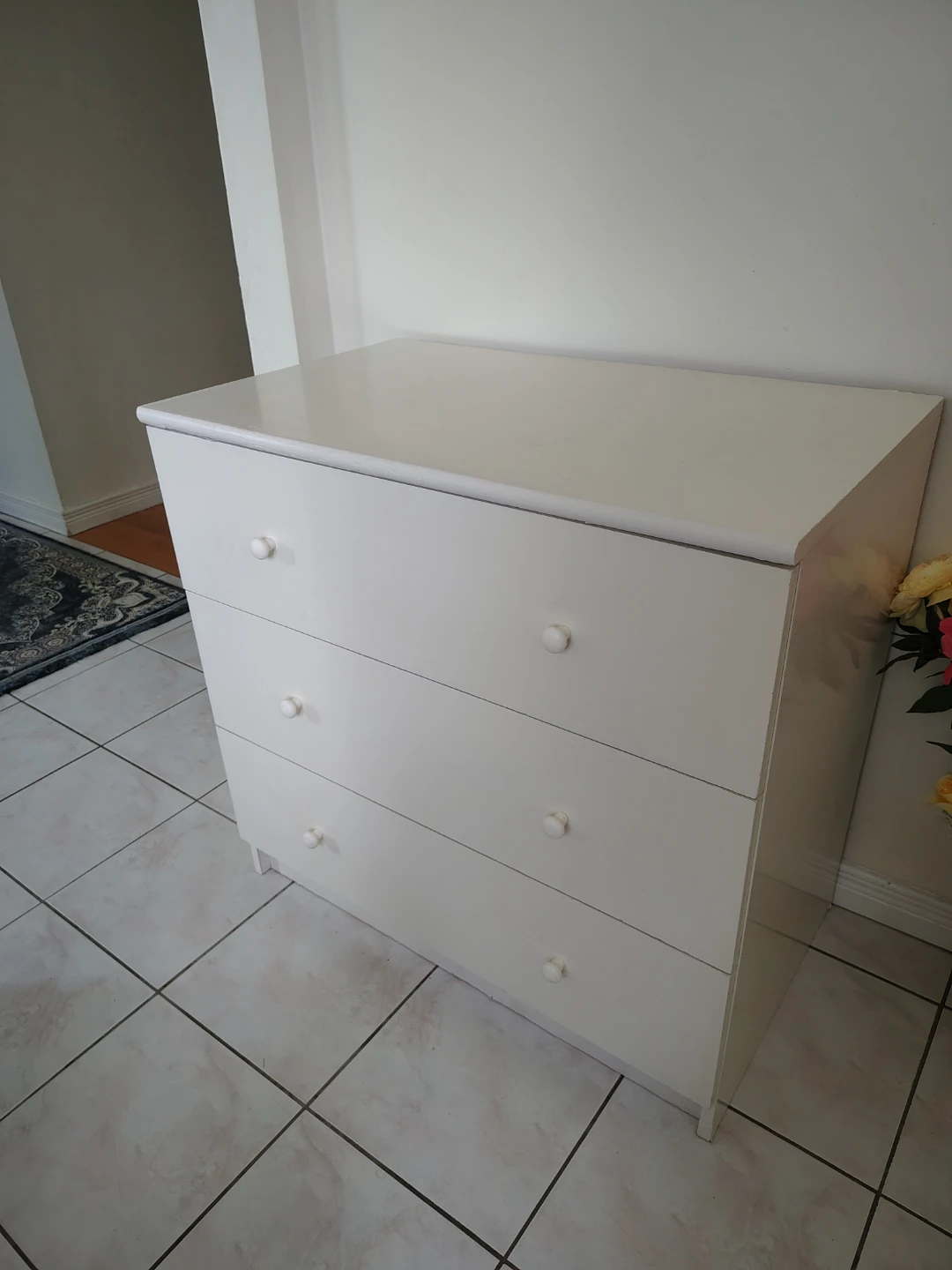 White 3-Drawer Dresser