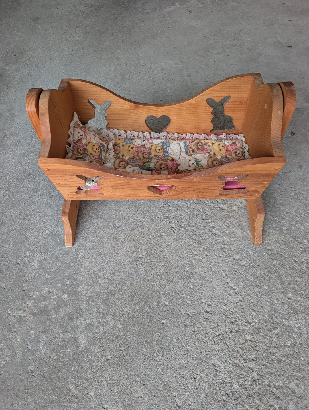 Real wooden Baby Doll Cradle with Teddy Bear Bedding
