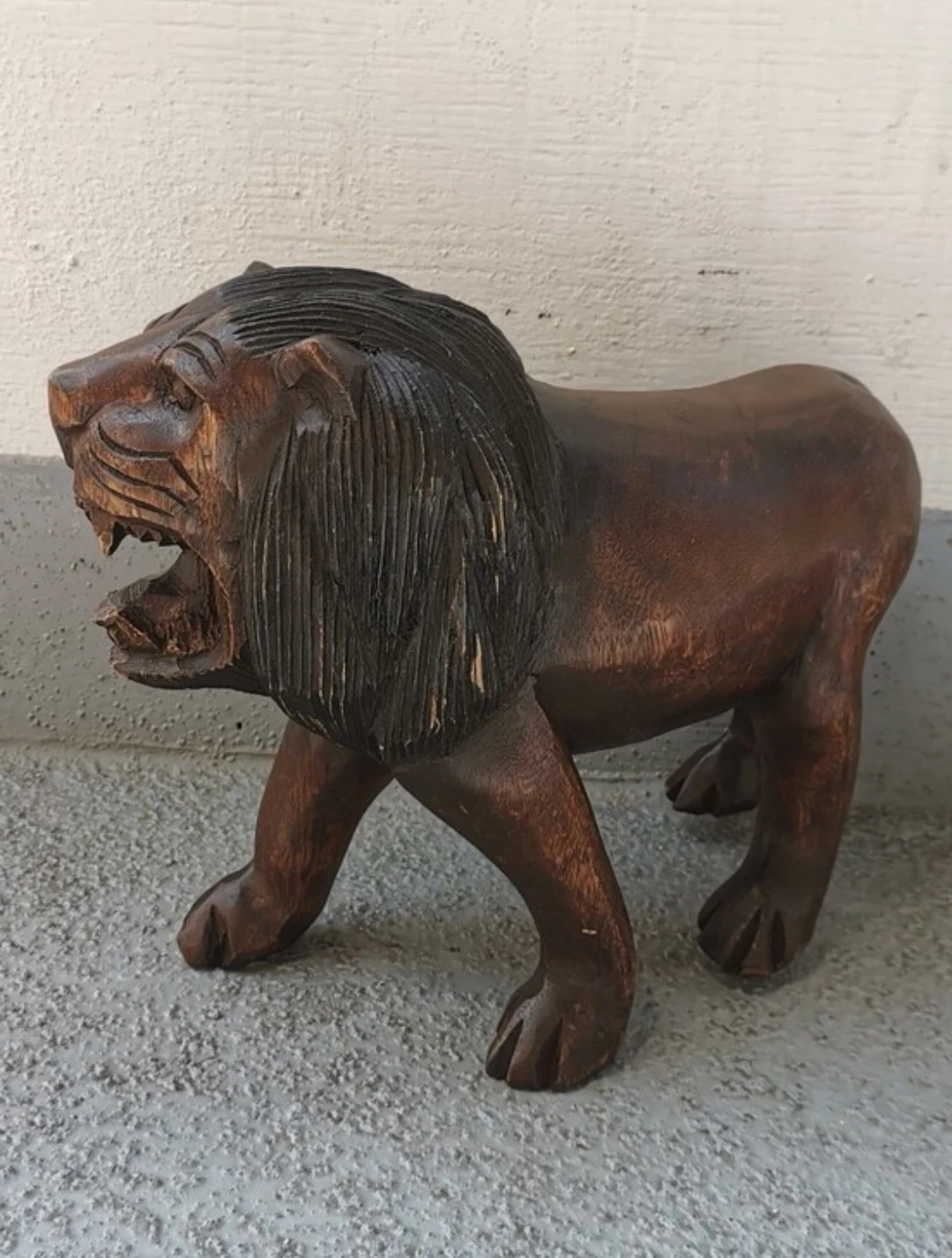 Vintage Hand Carved Wooden Lion Sculpture Large Folk Art Decor - photo 4